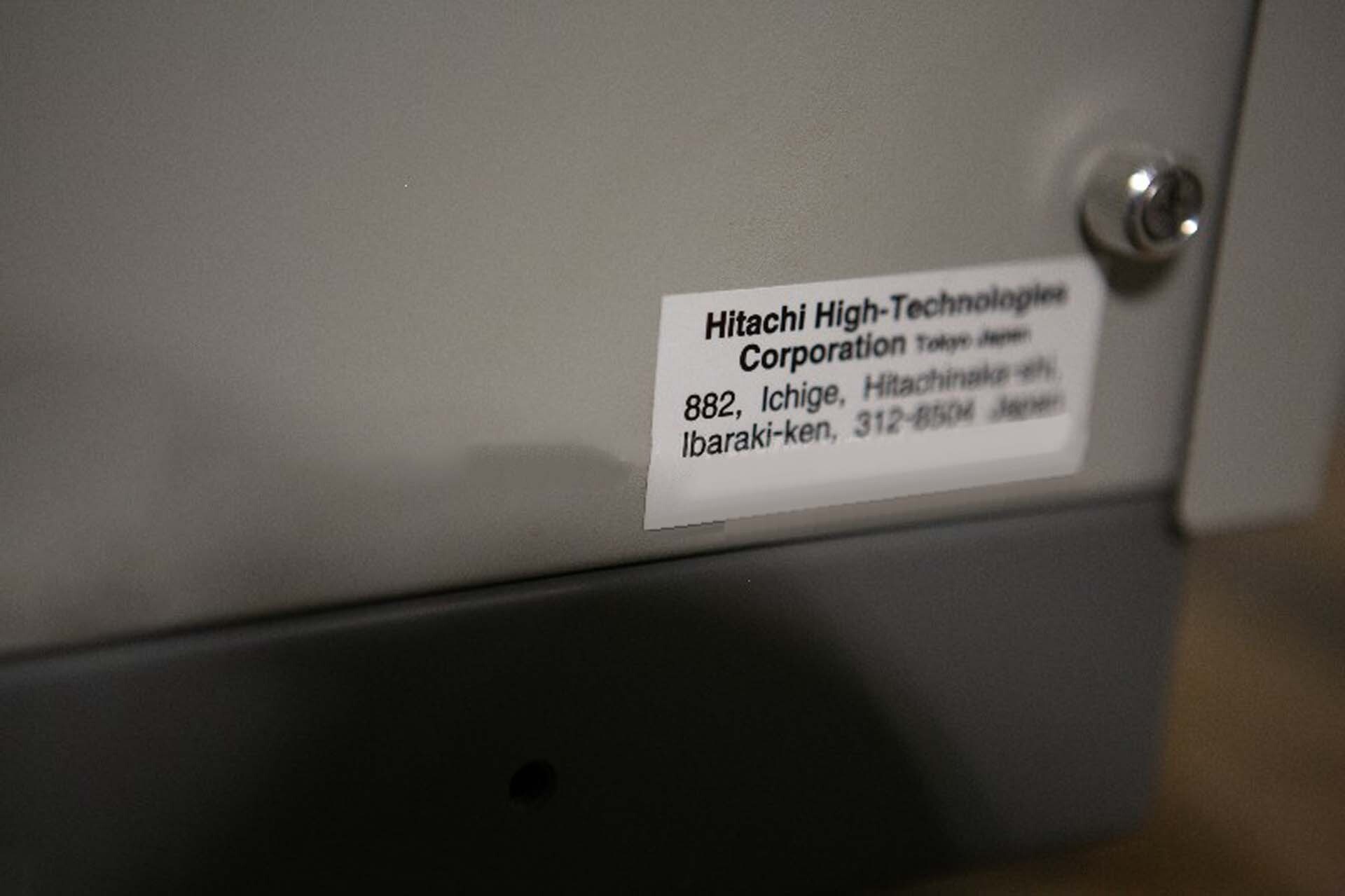 Photo Used APPLIED BIOSYSTEMS / HITACHI / ABI 3130 XL For Sale