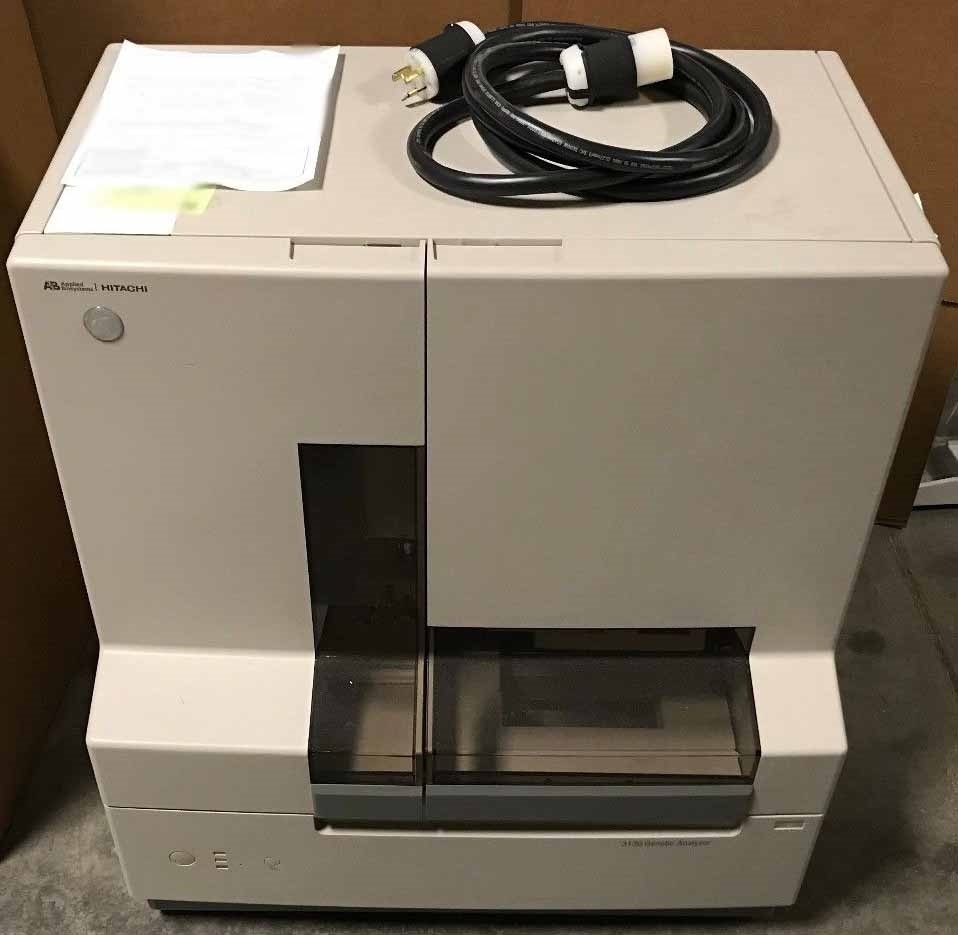 Photo Used APPLIED BIOSYSTEMS / HITACHI ABI 3130 For Sale