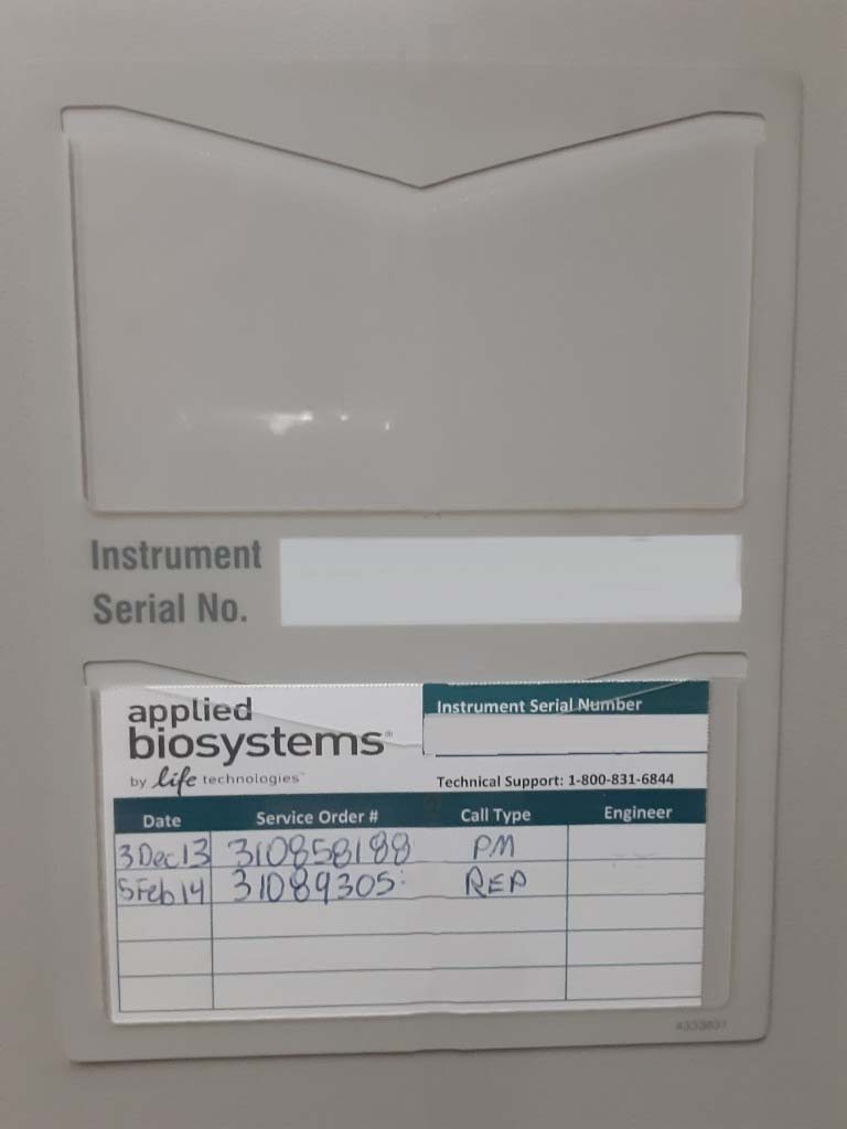 Photo Utilisé APPLIED BIOSYSTEMS / HITACHI 3130 XL À vendre