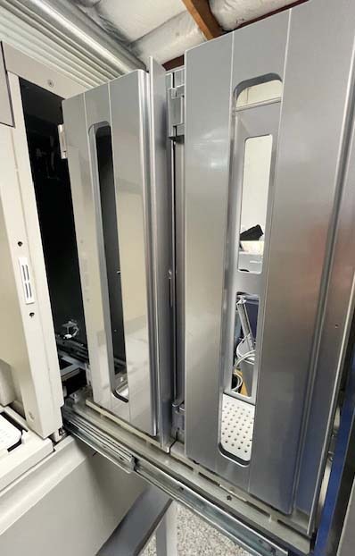 图为 已使用的 APPLIED BIOSYSTEMS / HITACHI 3730 XL 待售