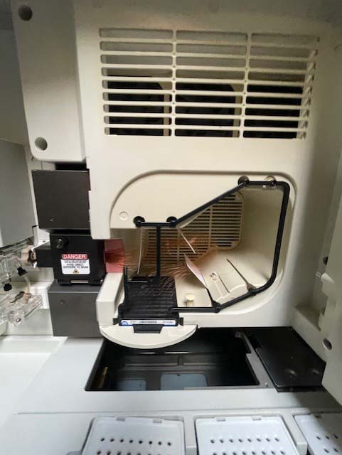 图为 已使用的 APPLIED BIOSYSTEMS / HITACHI 3730 XL 待售