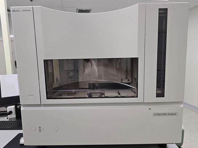 Photo Used APPLIED BIOSYSTEMS / HITACHI 3730 XL For Sale