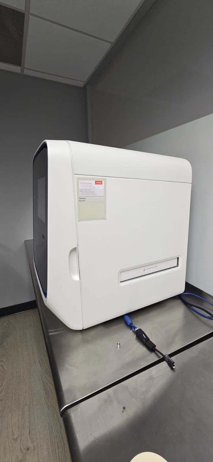 사진 사용됨 APPLIED BIOSYSTEMS / THERMO FISHER SCIENTIFIC QuantStudio 7 Flex 판매용