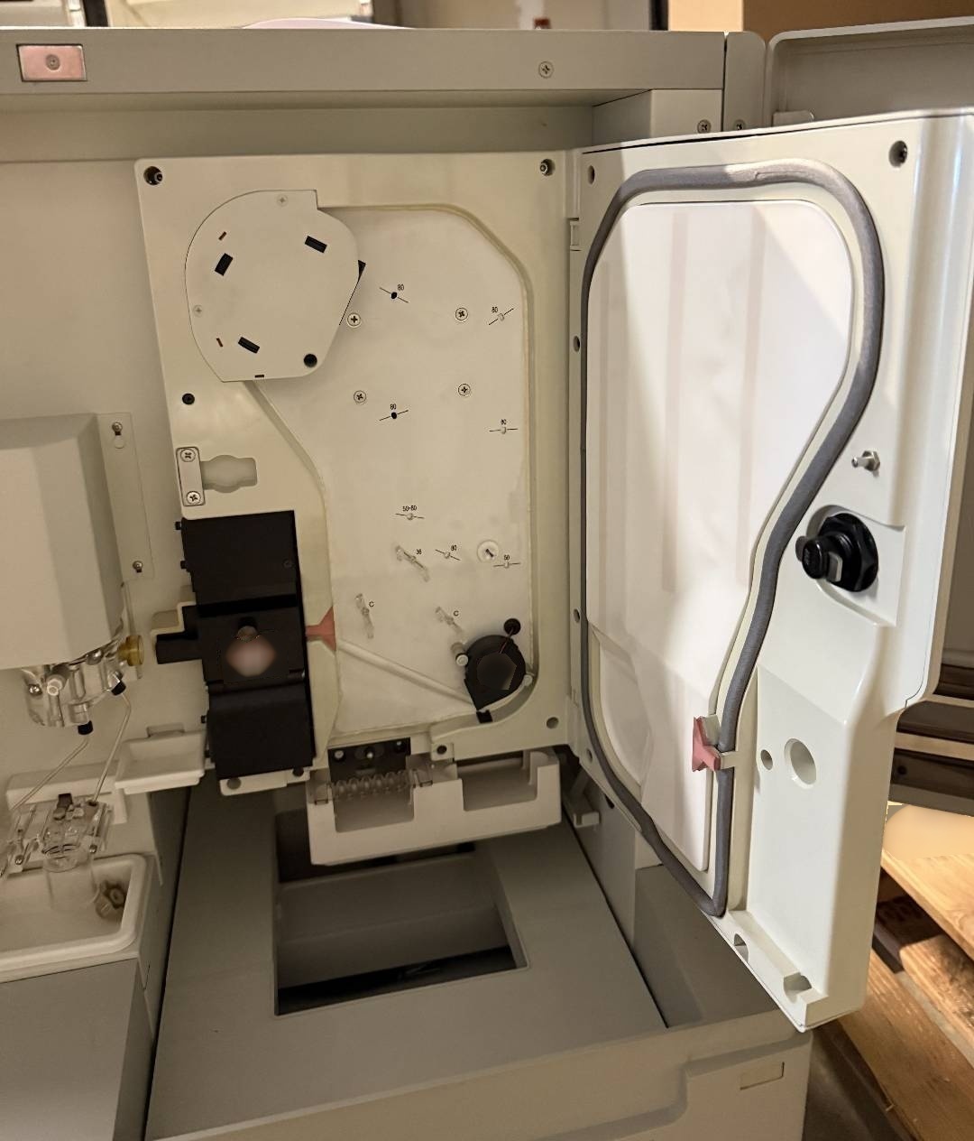 フォト（写真） 使用される APPLIED BIOSYSTEMS 3130 XL 販売のために