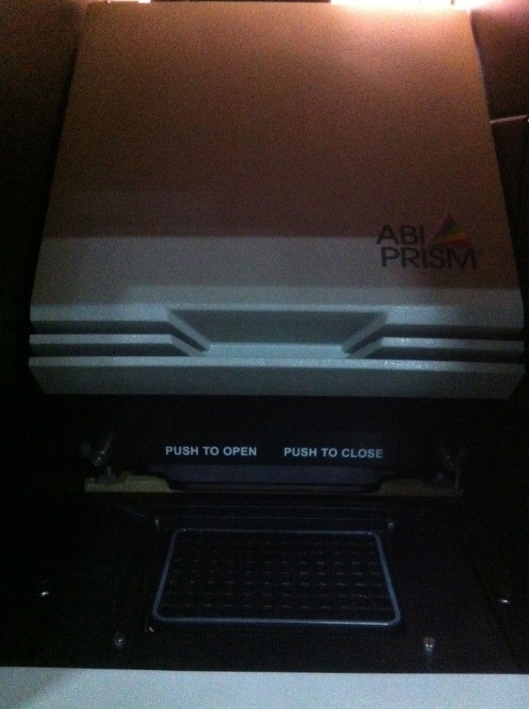 フォト（写真） 使用される APPLIED BIOSYSTEMS Prism 7000 販売のために