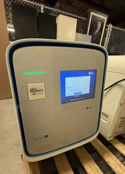 图为 已使用的 APPLIED BIOSYSTEMS Quantstudio DX 待售