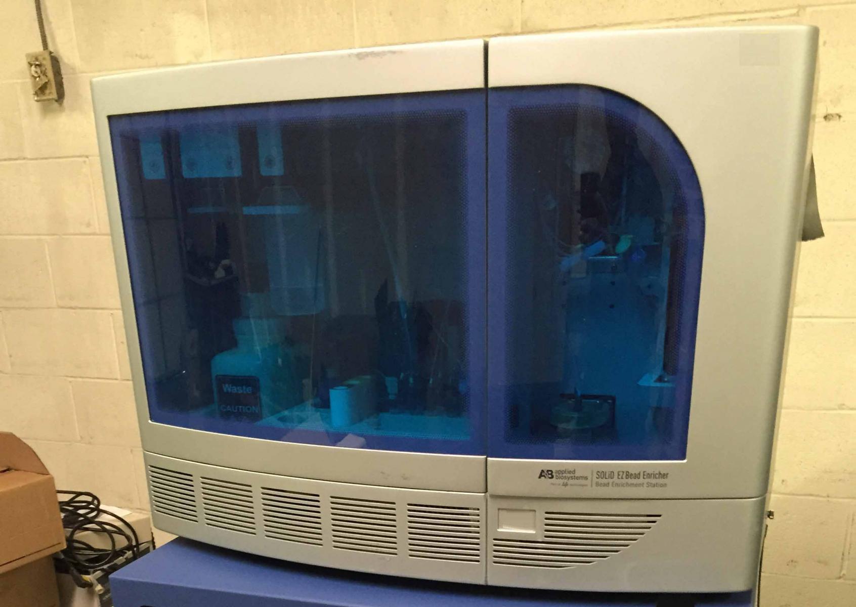 Photo Used APPLIED BIOSYSTEMS SoLiD EZ For Sale