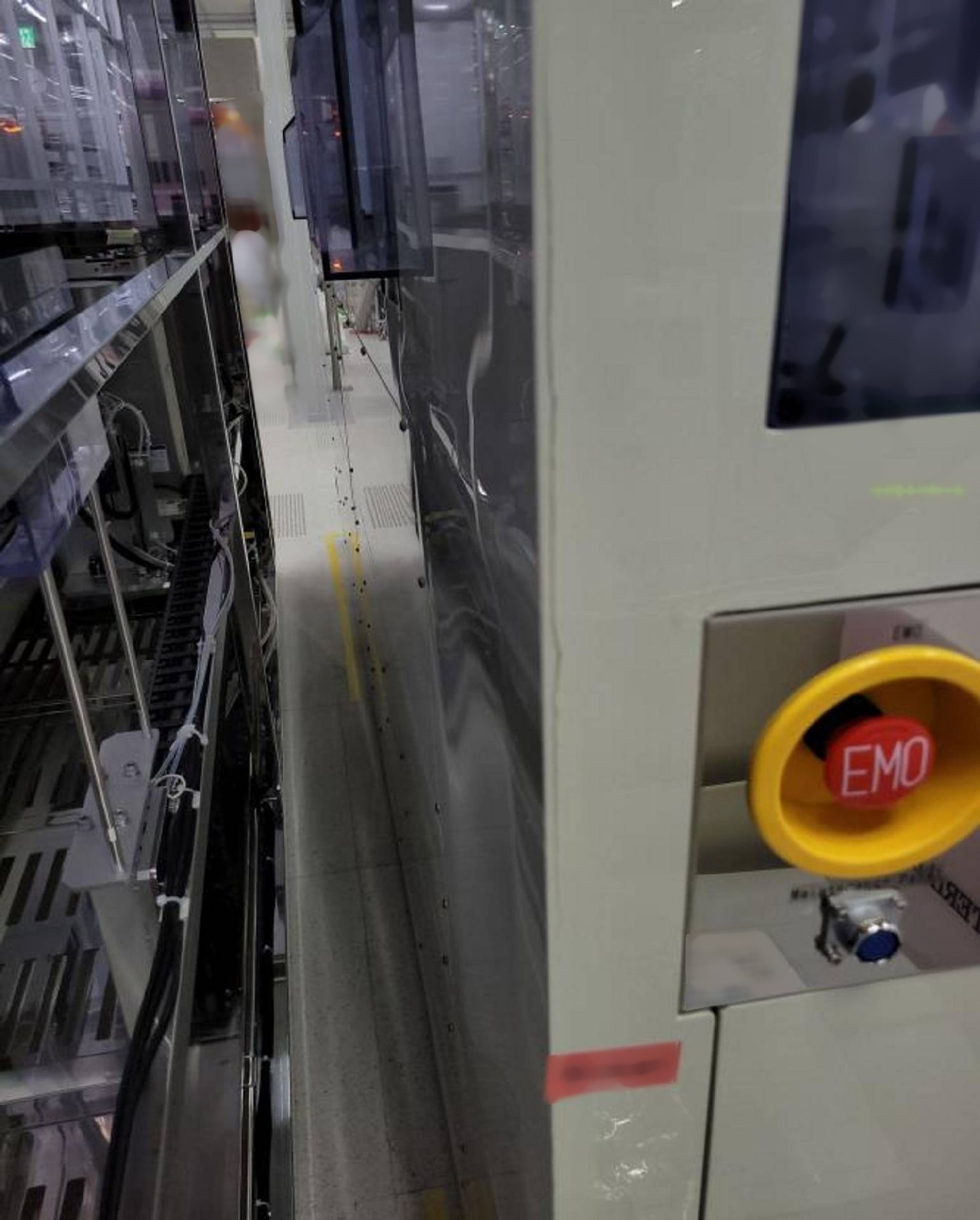Photo Used APPLIED MATERIALS Photomask Wet Cleaner System For Sale