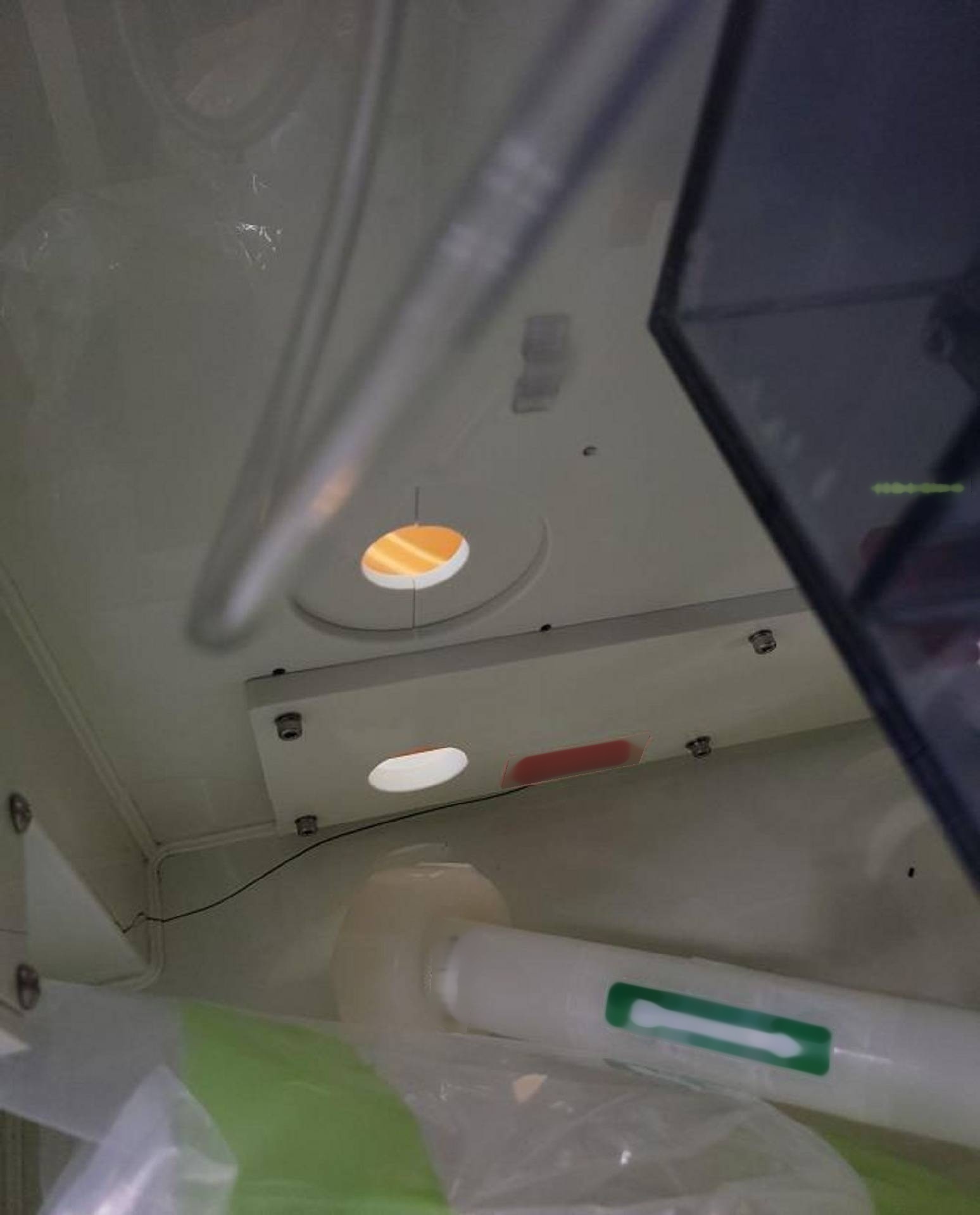 Photo Used APPLIED MATERIALS Photomask Wet Cleaner System For Sale