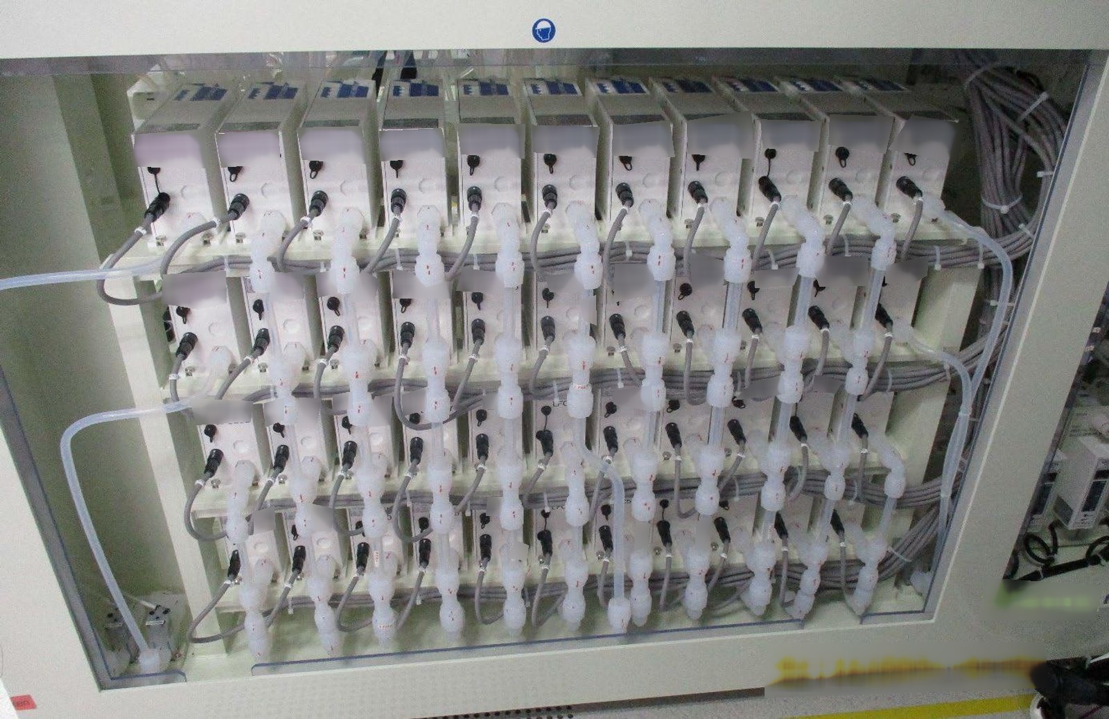 Photo Used APPLIED MATERIALS Photomask Wet Cleaner System For Sale