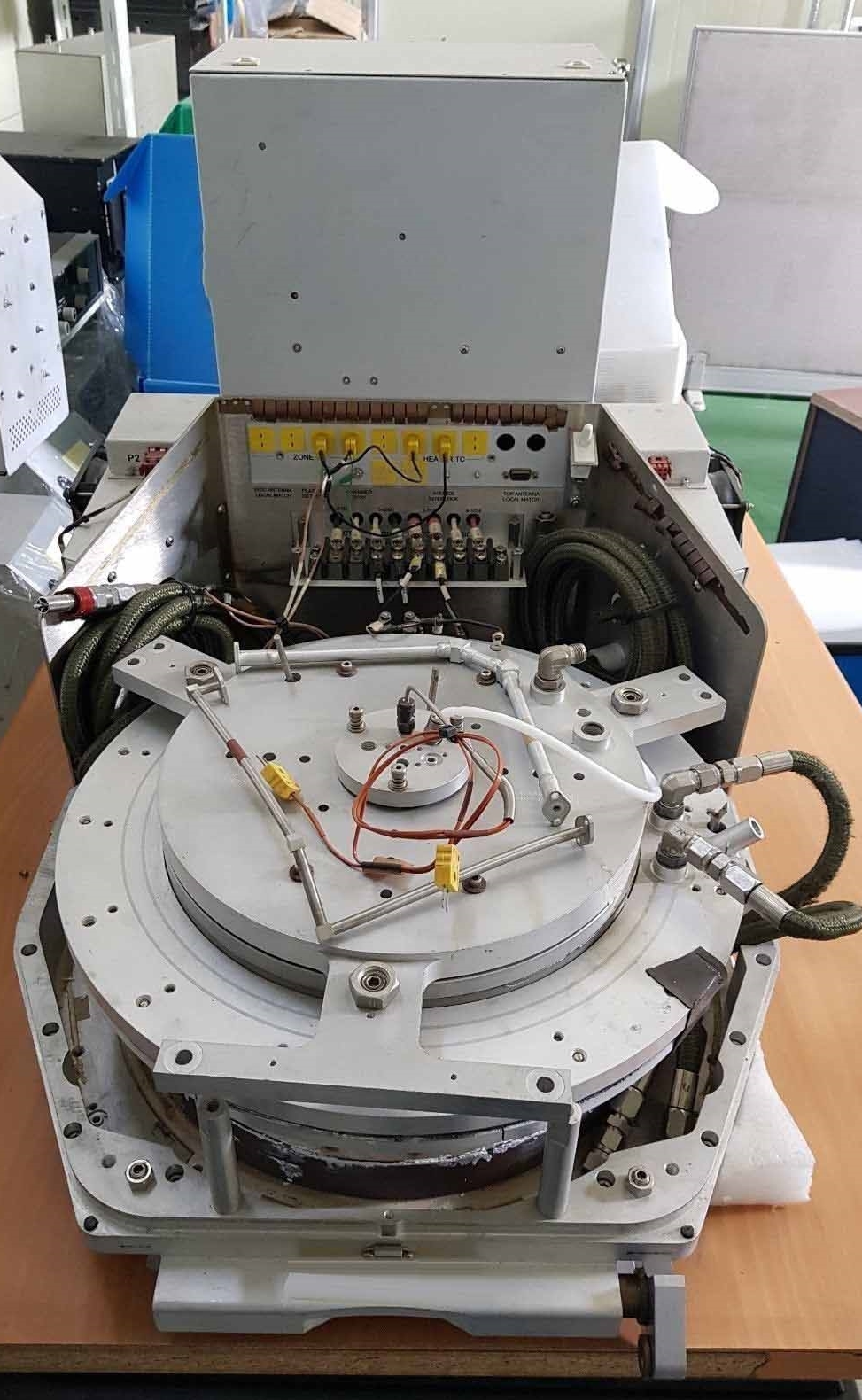 图为 已使用的 AMAT / APPLIED MATERIALS Lid assy for Ultima 待售