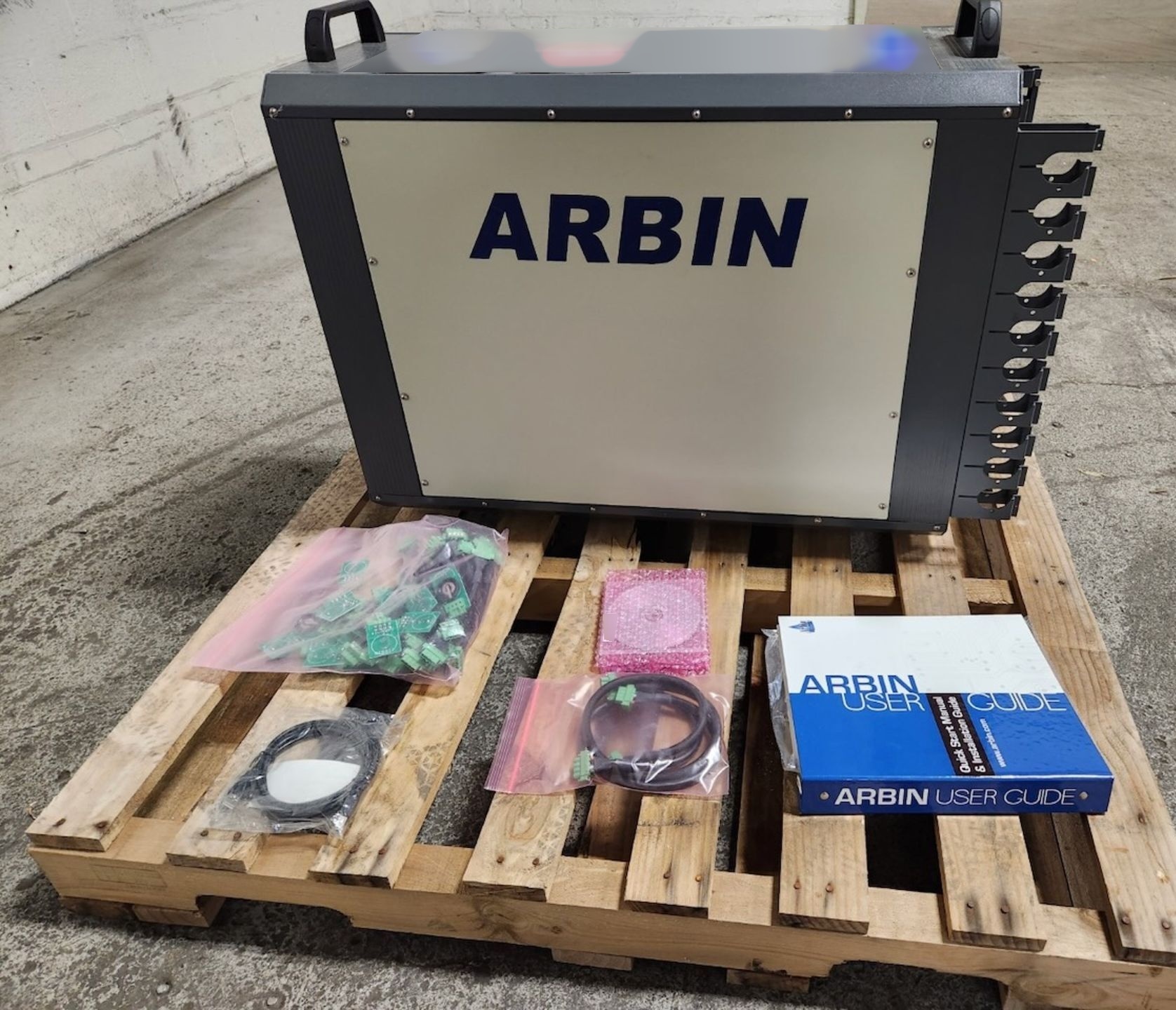 图为 已使用的 ARBIN INSTRUMENTS BT-2000 待售