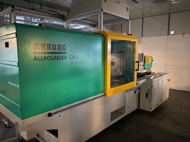 图为 已使用的 ARBURG Allrounder 520S 待售