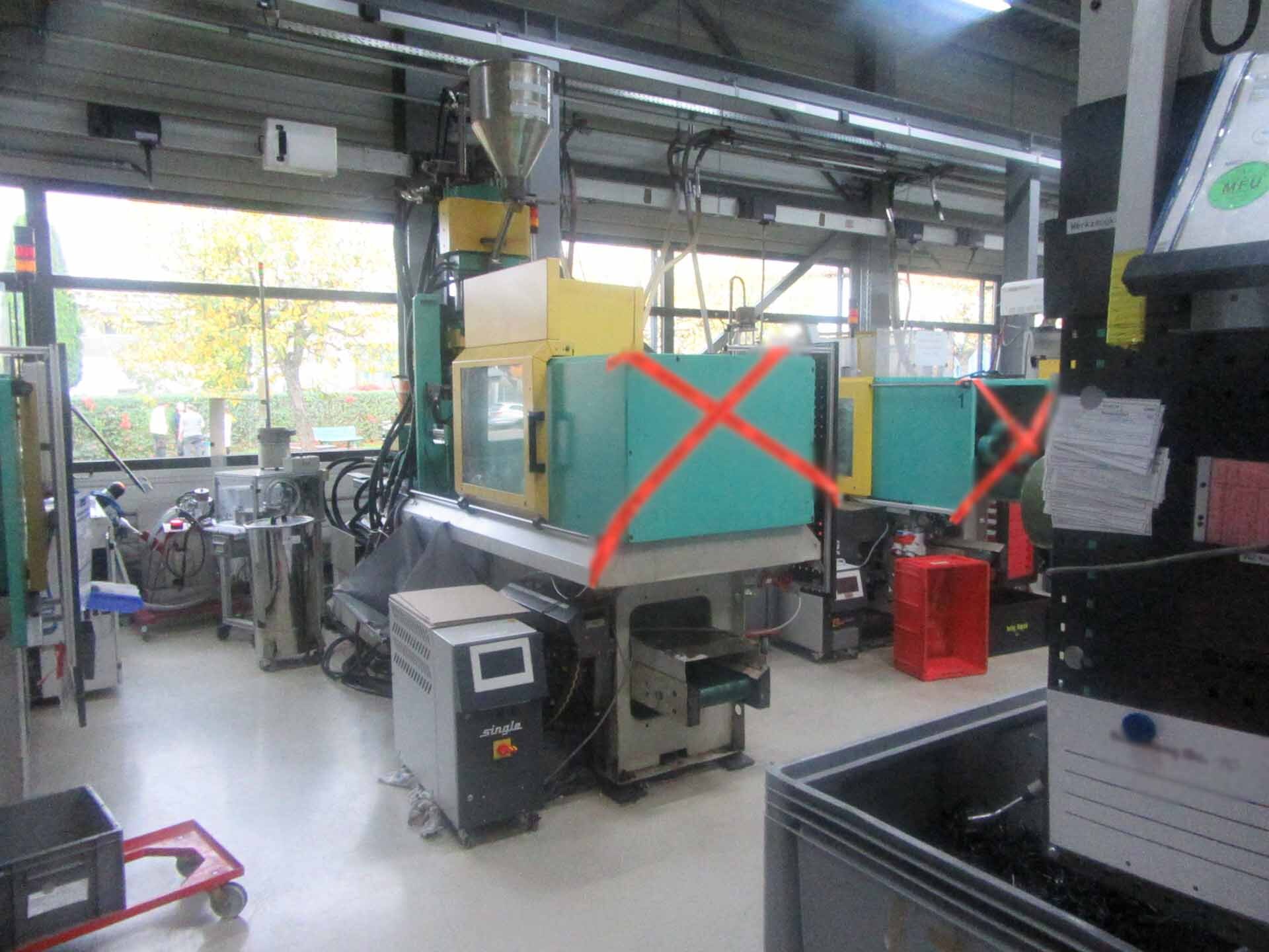 Photo Used ARBURG Injection molding machine For Sale