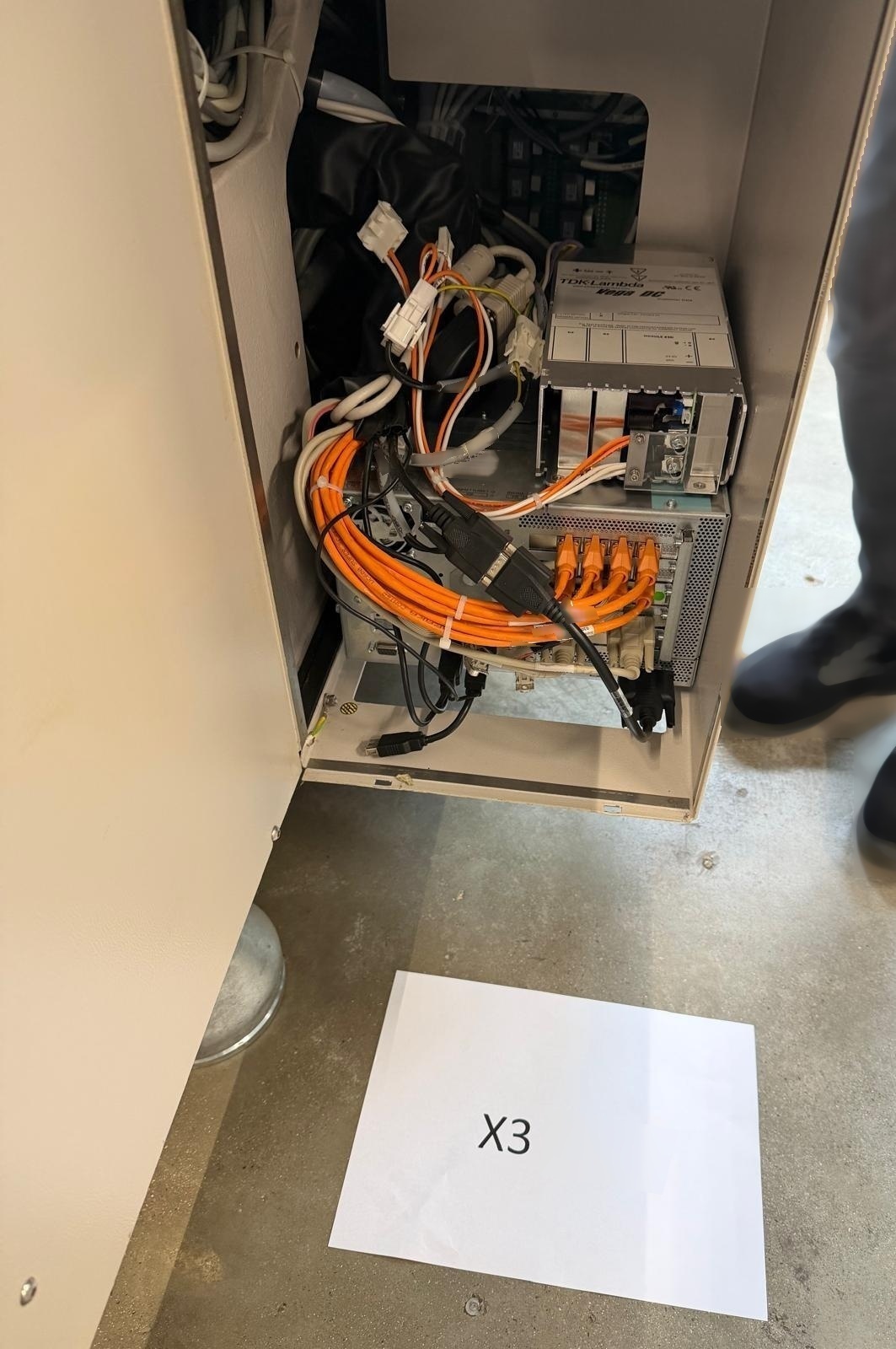 Photo Used ASM / SIEMENS Lot of pick and place machines For Sale