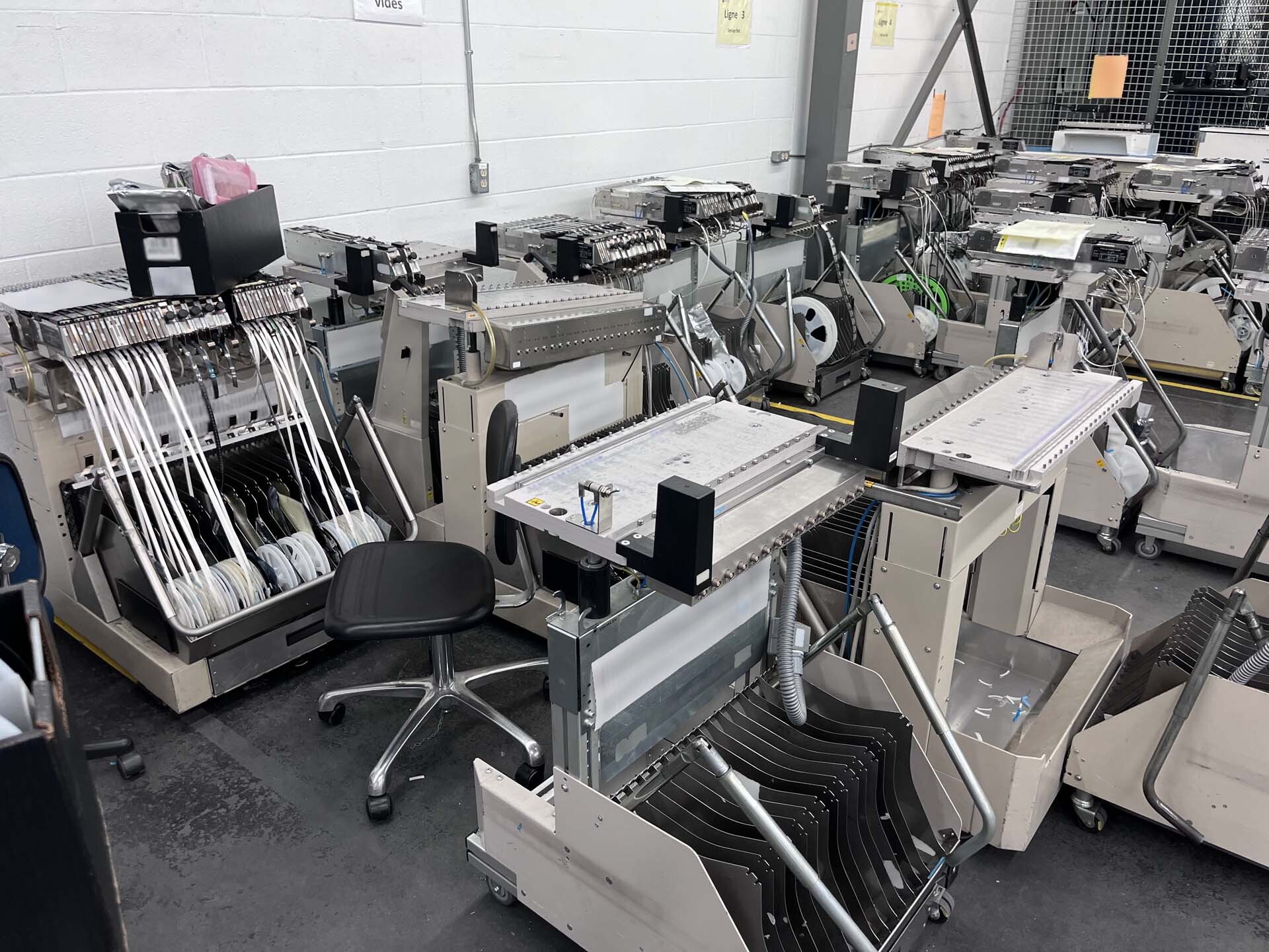 图为 已使用的 ASM / SIEMENS Lot of pick and place machines 待售