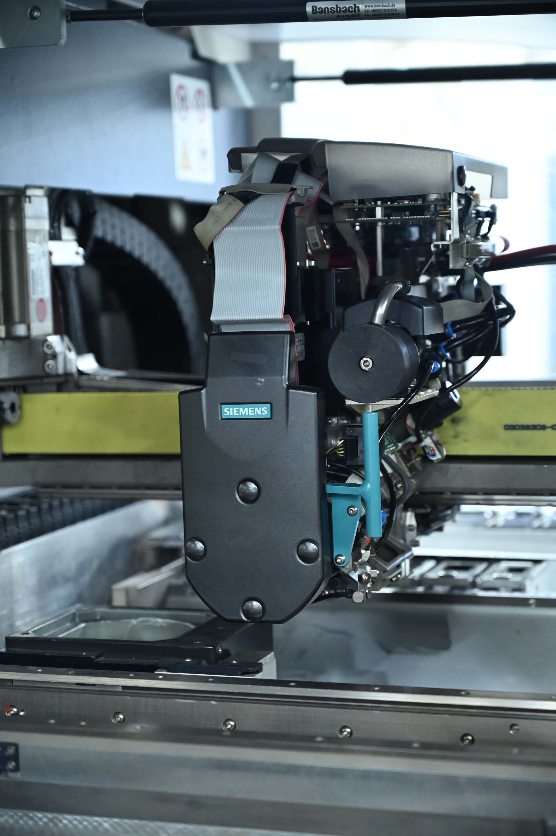 Photo Utilisé ASM / SIEMENS SIplace D1 À vendre