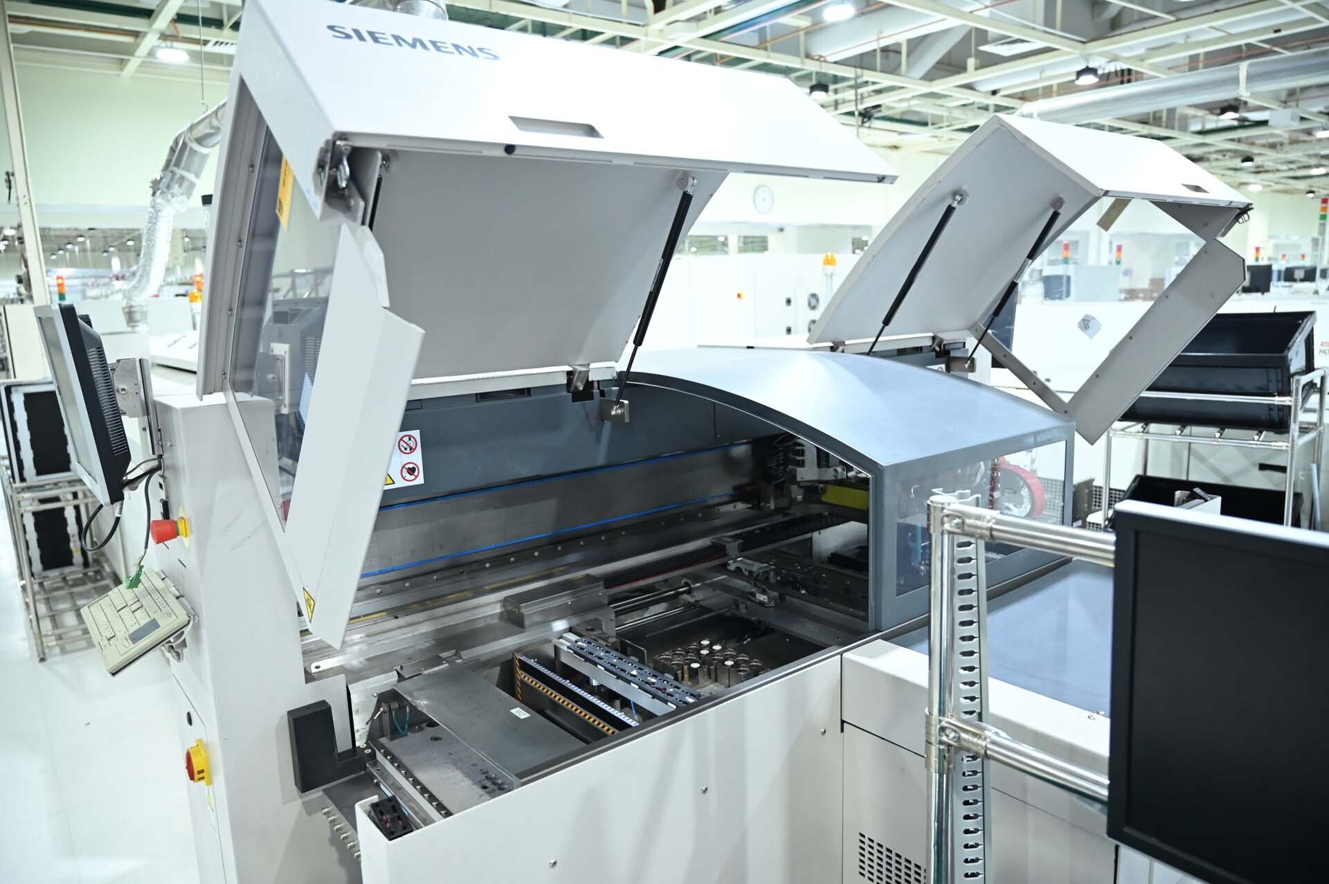 フォト（写真） 使用される ASM / SIEMENS SIplace D1 販売のために
