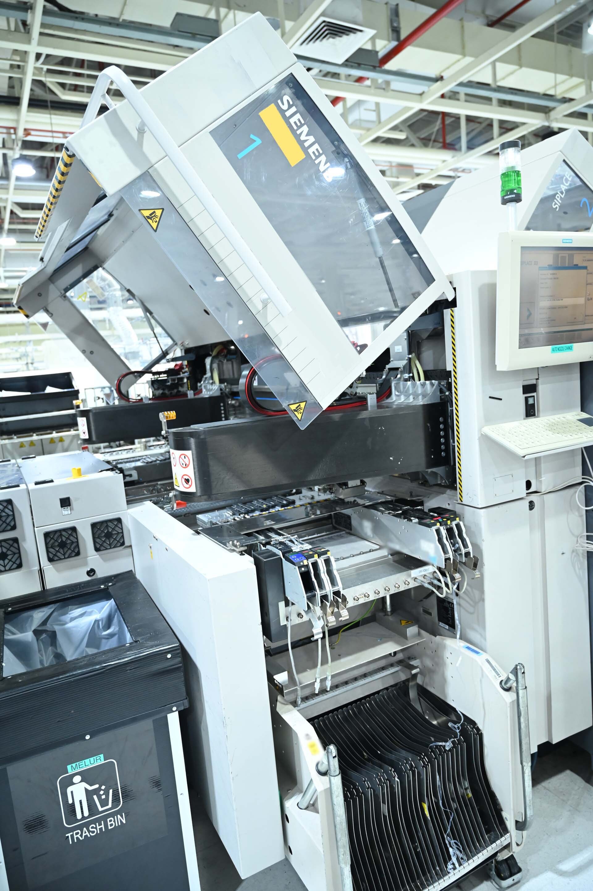 사진 사용됨 ASM / SIEMENS Siplace D3 판매용