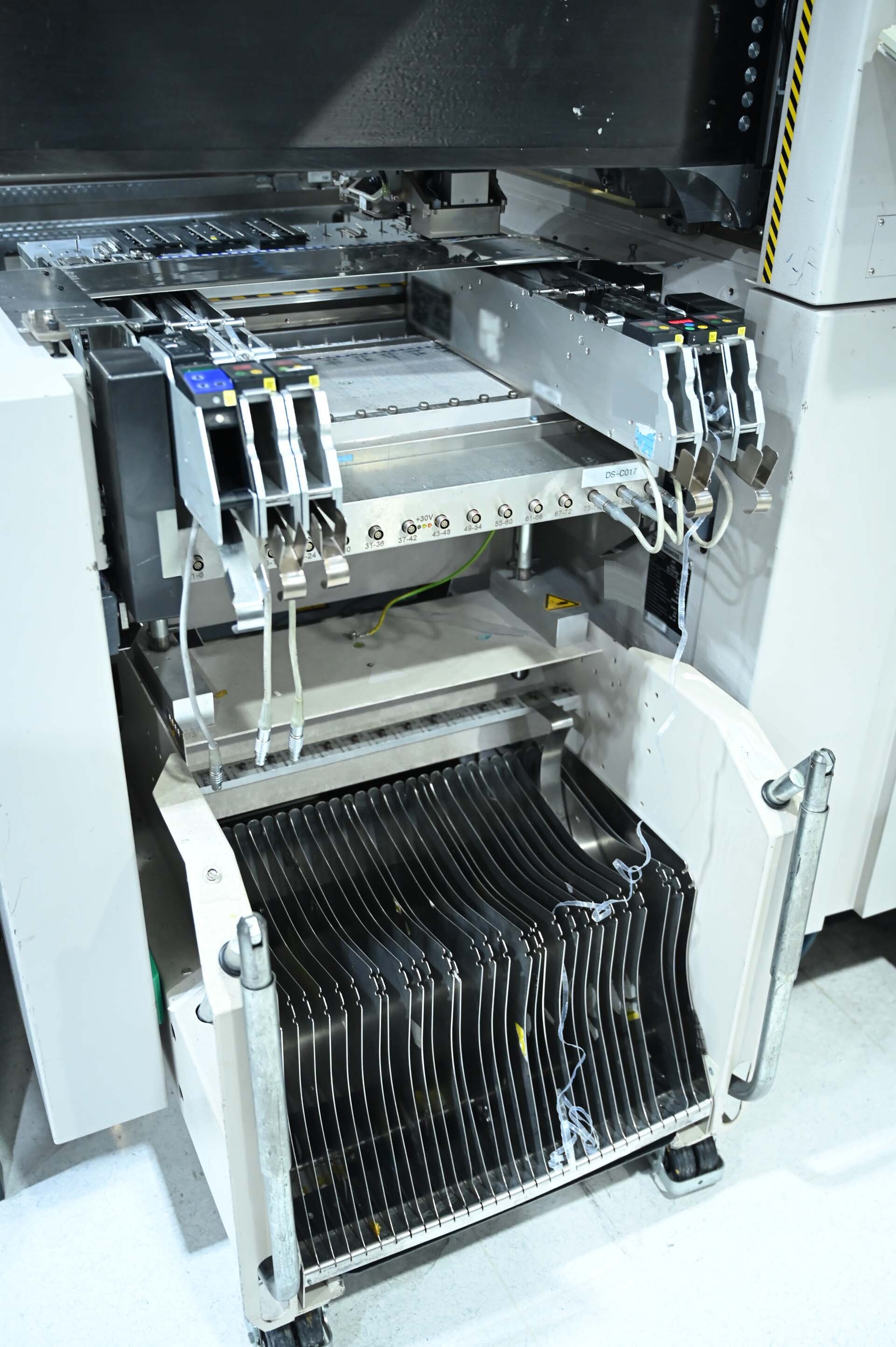 사진 사용됨 ASM / SIEMENS Siplace D3 판매용