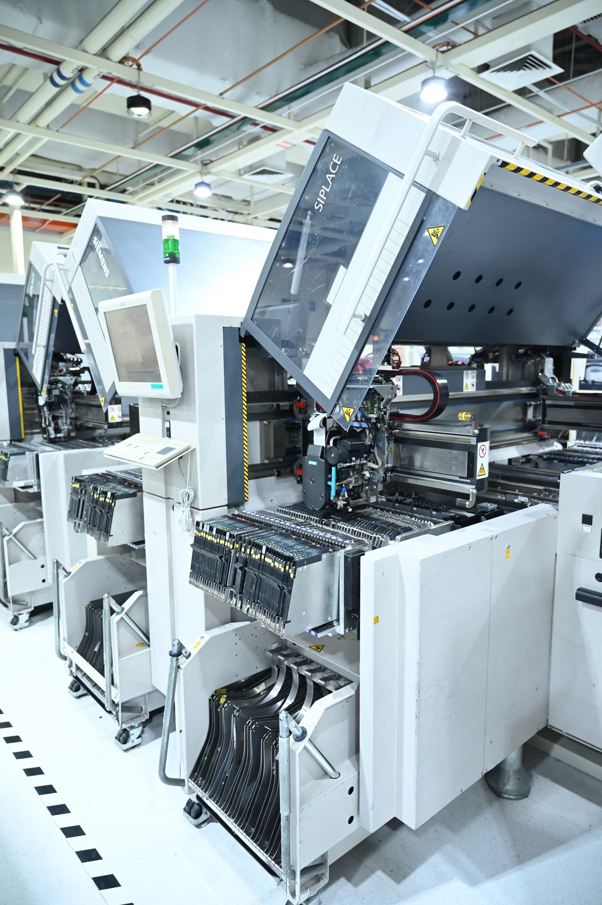 Foto Verwendet ASM / SIEMENS Siplace X4 Zum Verkauf