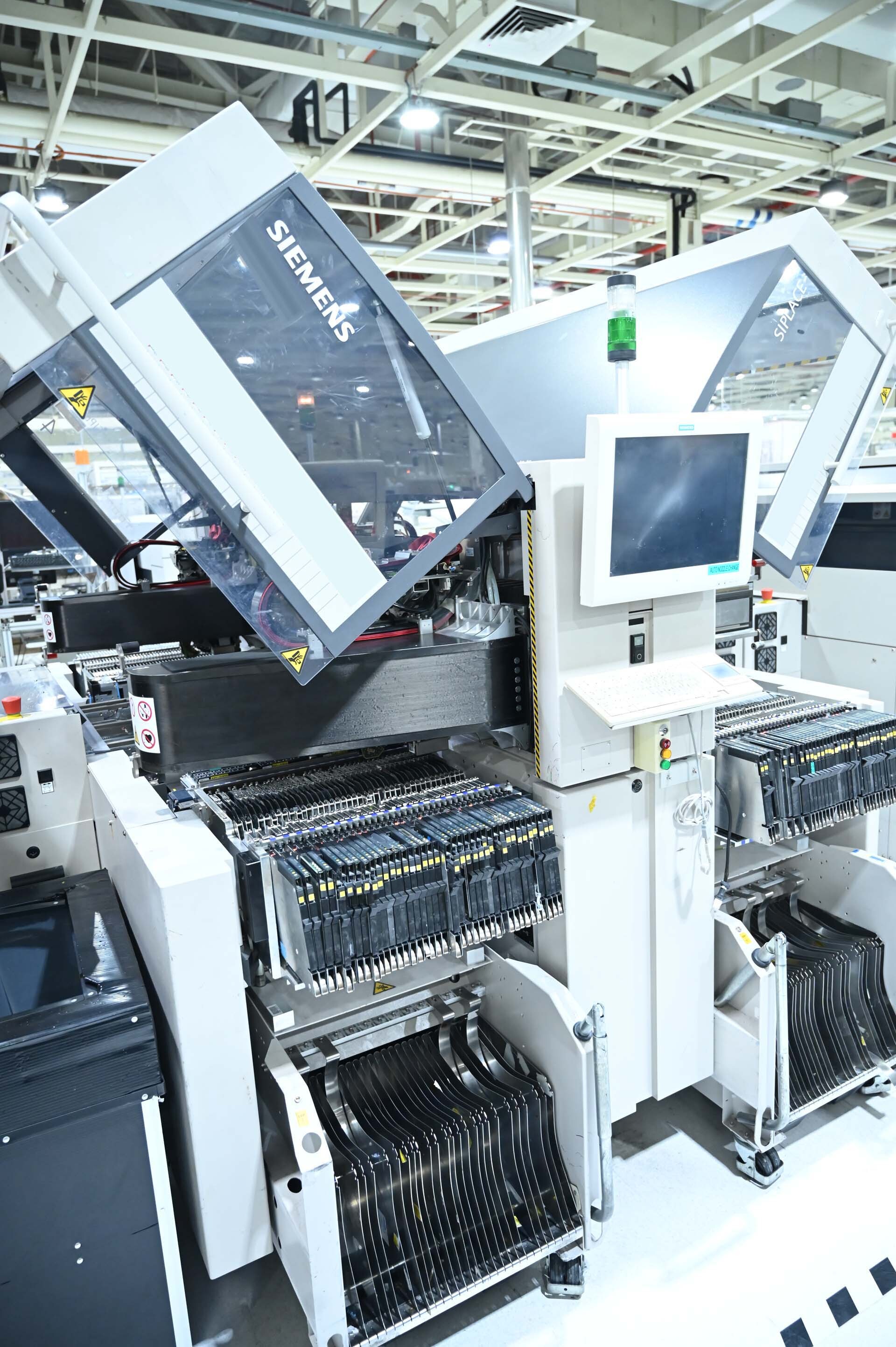 Foto Verwendet ASM / SIEMENS Siplace X4 Zum Verkauf