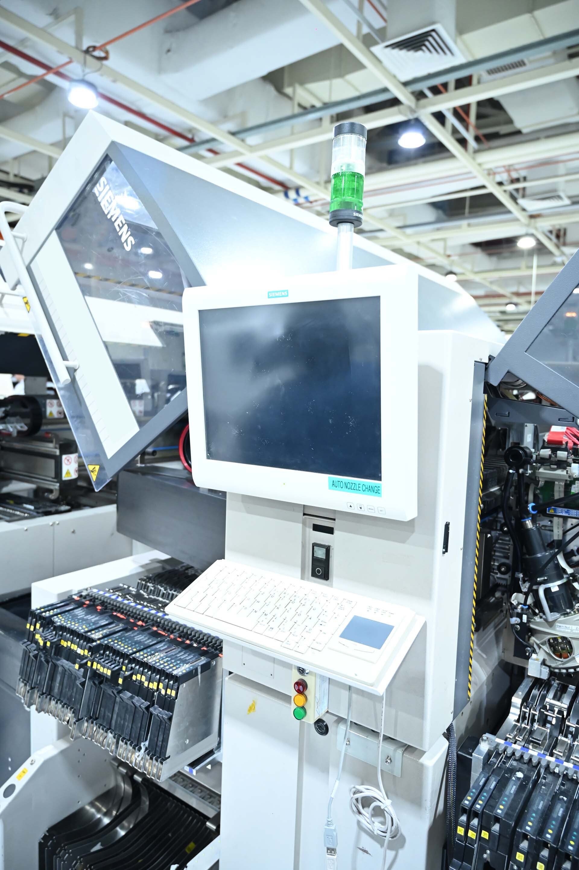 Foto Verwendet ASM / SIEMENS Siplace X4 Zum Verkauf