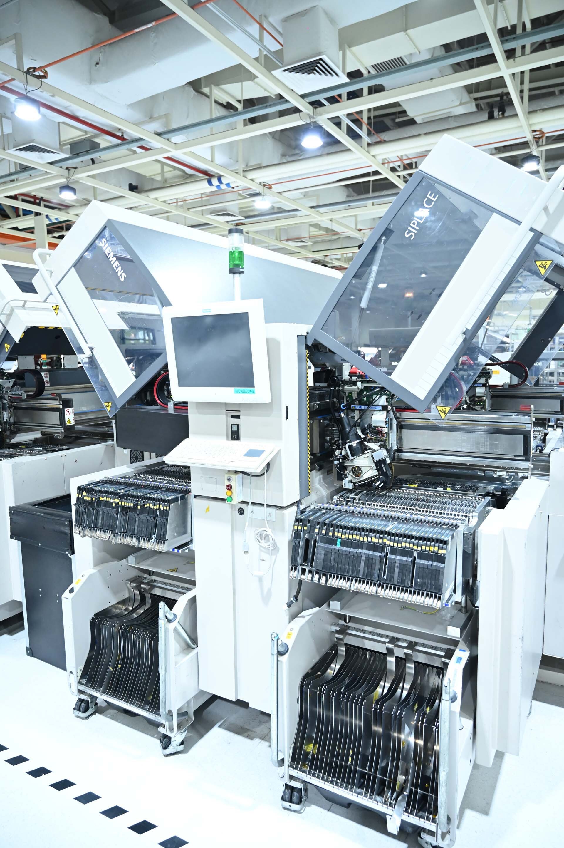 Foto Verwendet ASM / SIEMENS Siplace X4 Zum Verkauf