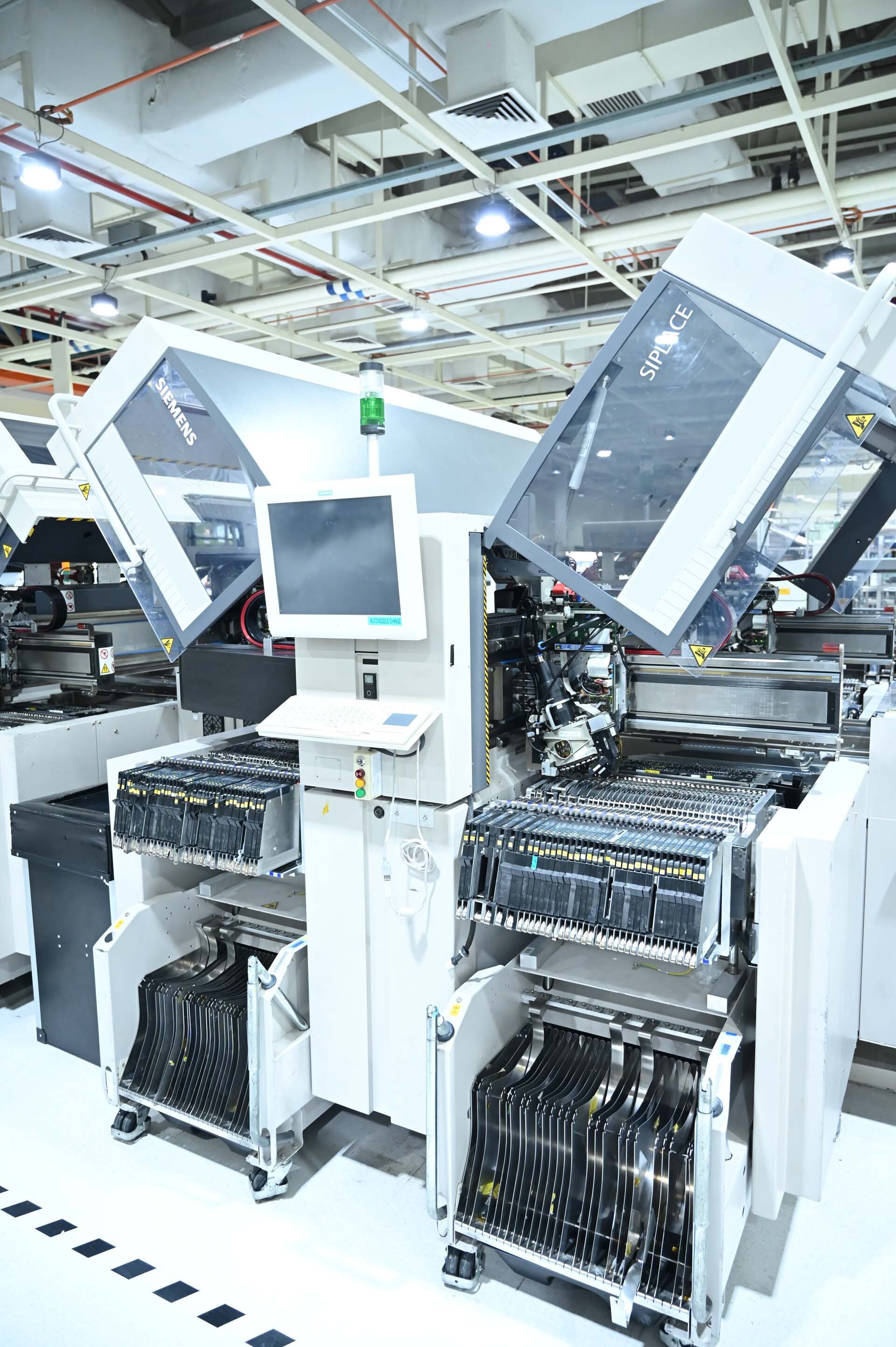 Foto Verwendet ASM / SIEMENS Siplace X4 Zum Verkauf