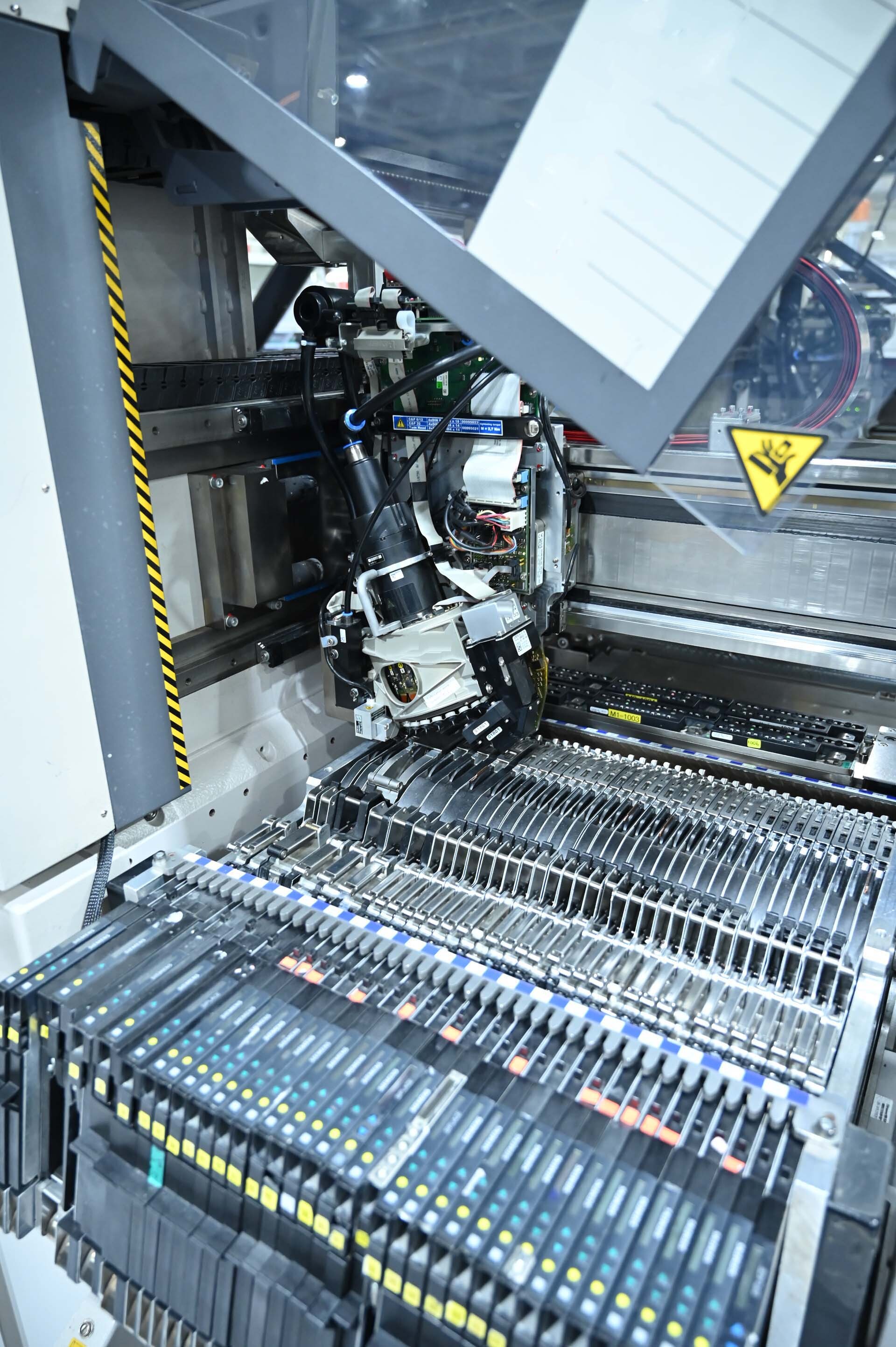 Foto Verwendet ASM / SIEMENS Siplace X4 Zum Verkauf