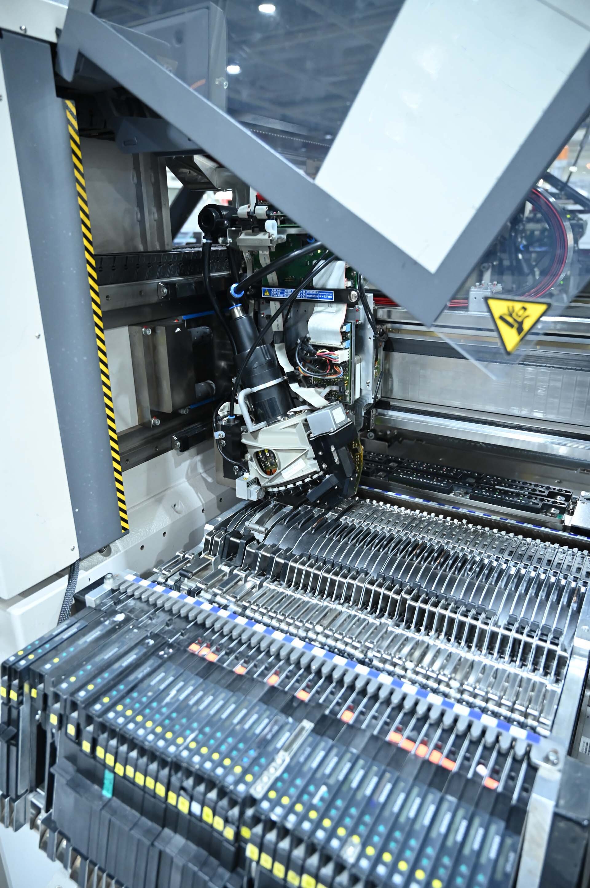 Foto Verwendet ASM / SIEMENS Siplace X4 Zum Verkauf