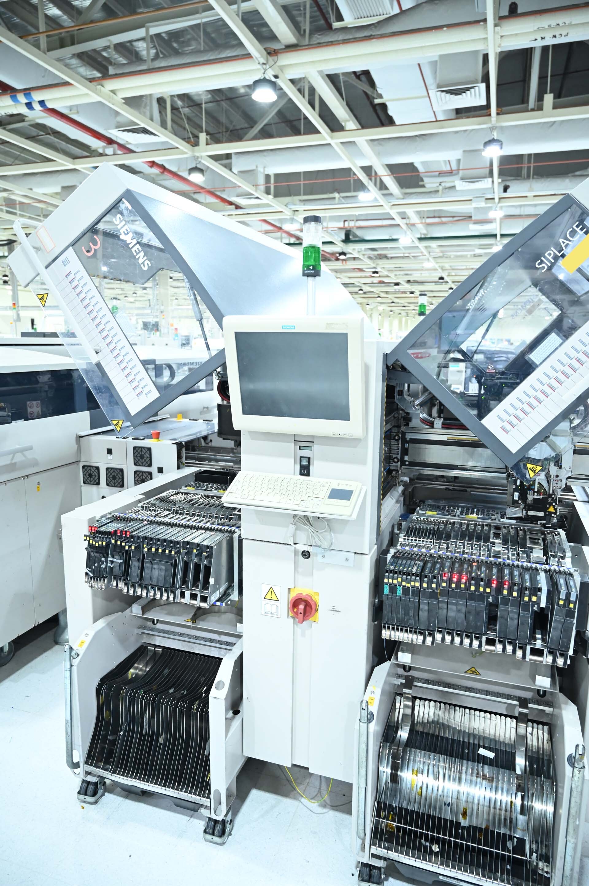Photo Utilisé ASM / SIEMENS Siplace X4 À vendre