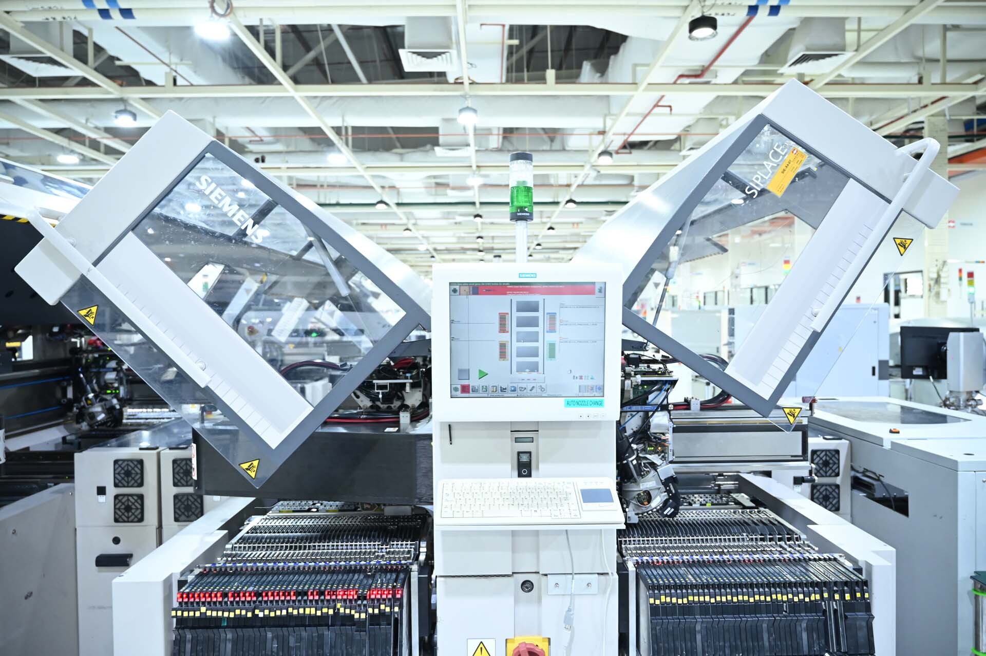 Foto Verwendet ASM / SIEMENS Siplace X4 Zum Verkauf