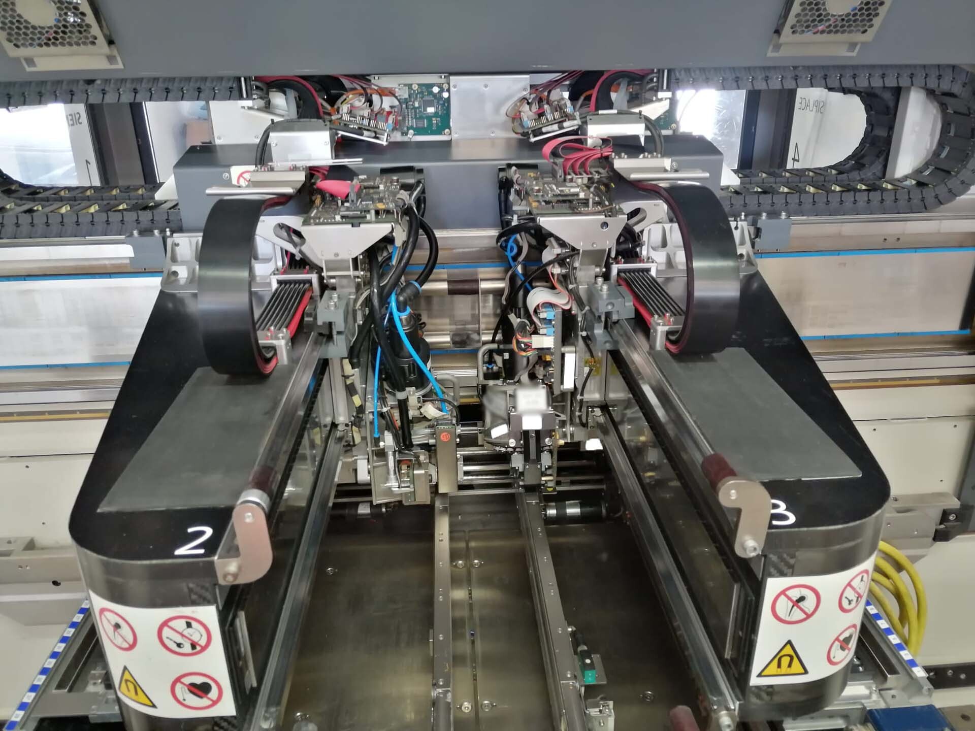 사진 사용됨 ASM / SIEMENS Siplace X4i 판매용