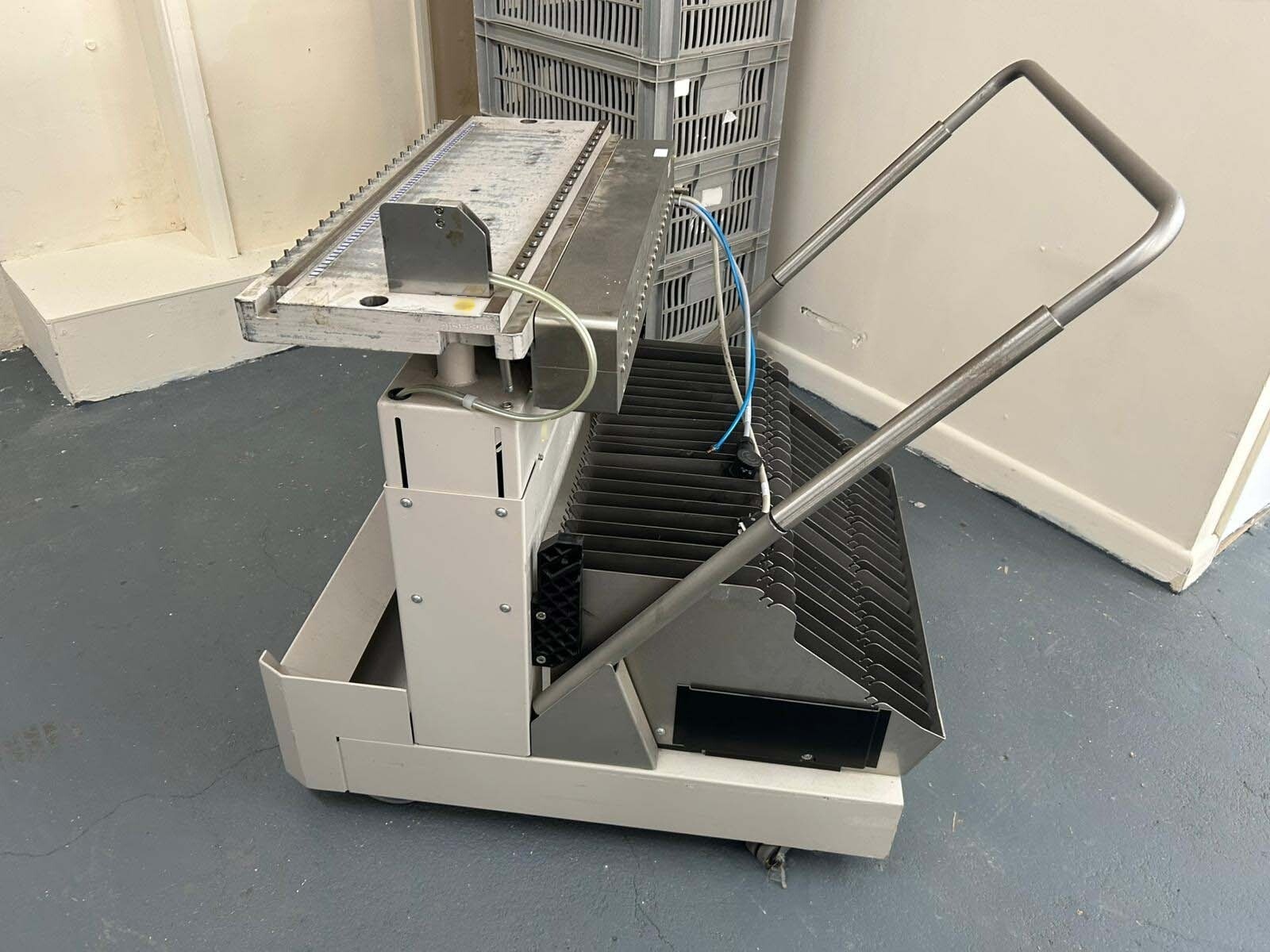 Foto Verwendet ASM / SIEMENS Trolleys for Siplace S27 HM Zum Verkauf