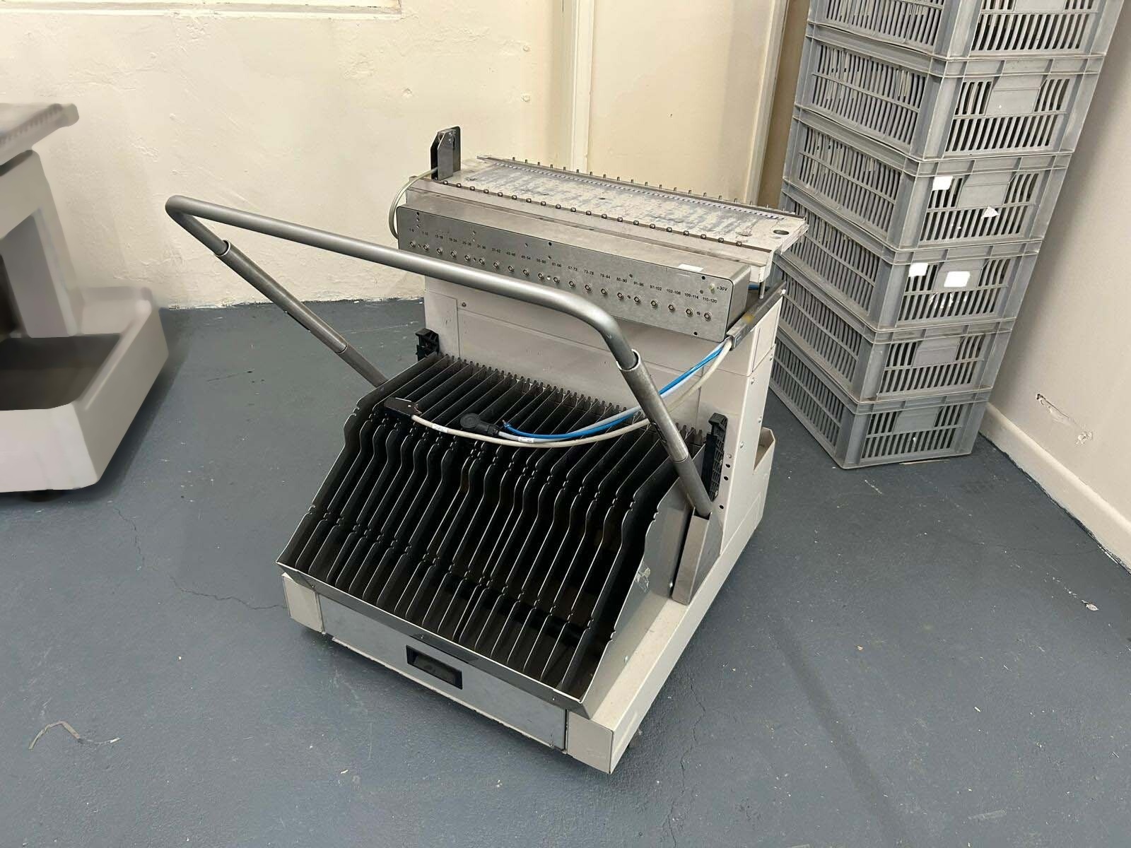 Foto Verwendet ASM / SIEMENS Trolleys for Siplace S27 HM Zum Verkauf
