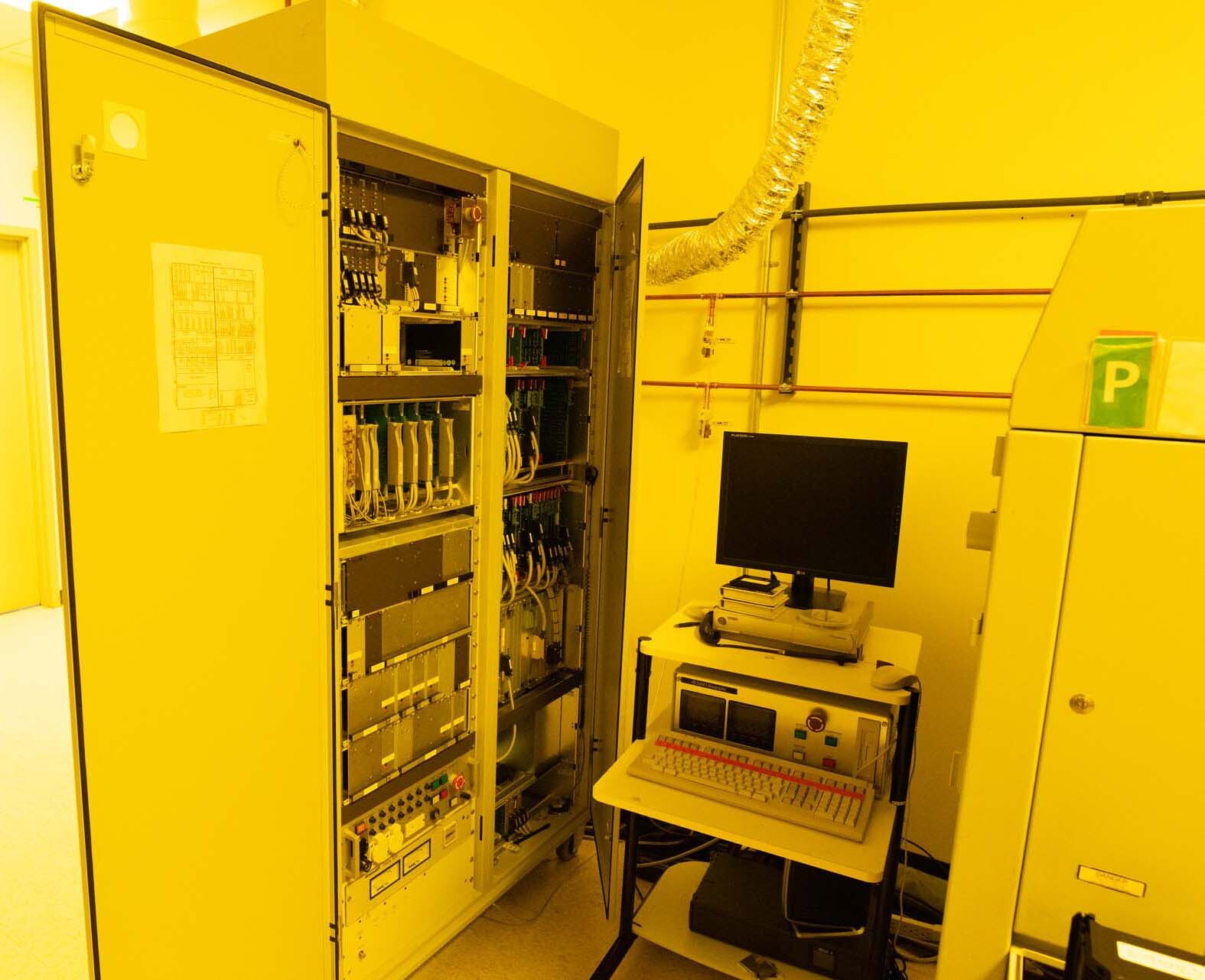 사진 사용됨 ASML 2500/40 판매용