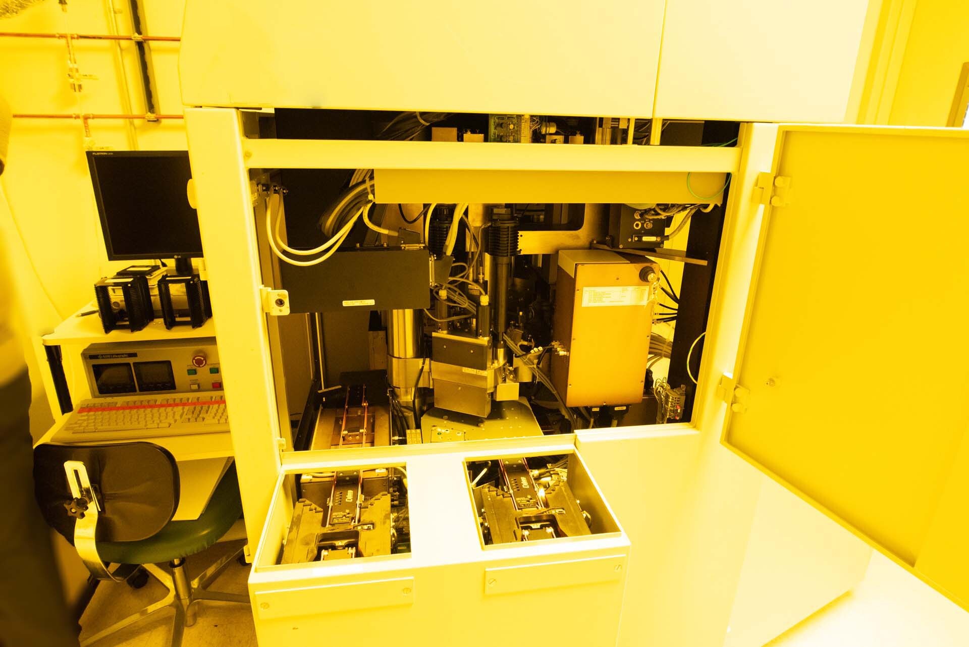 사진 사용됨 ASML 2500/40 판매용