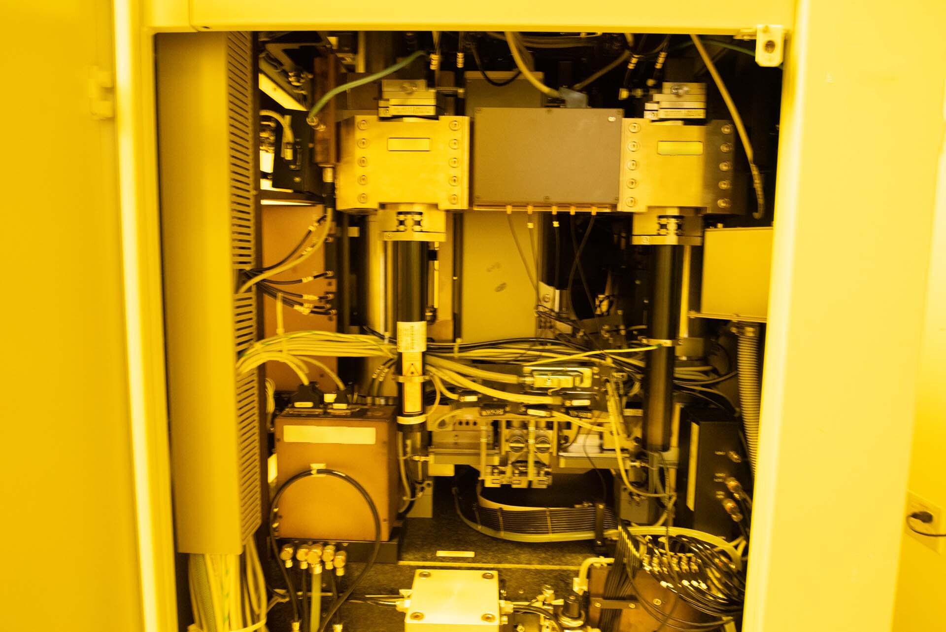 사진 사용됨 ASML 2500/40 판매용
