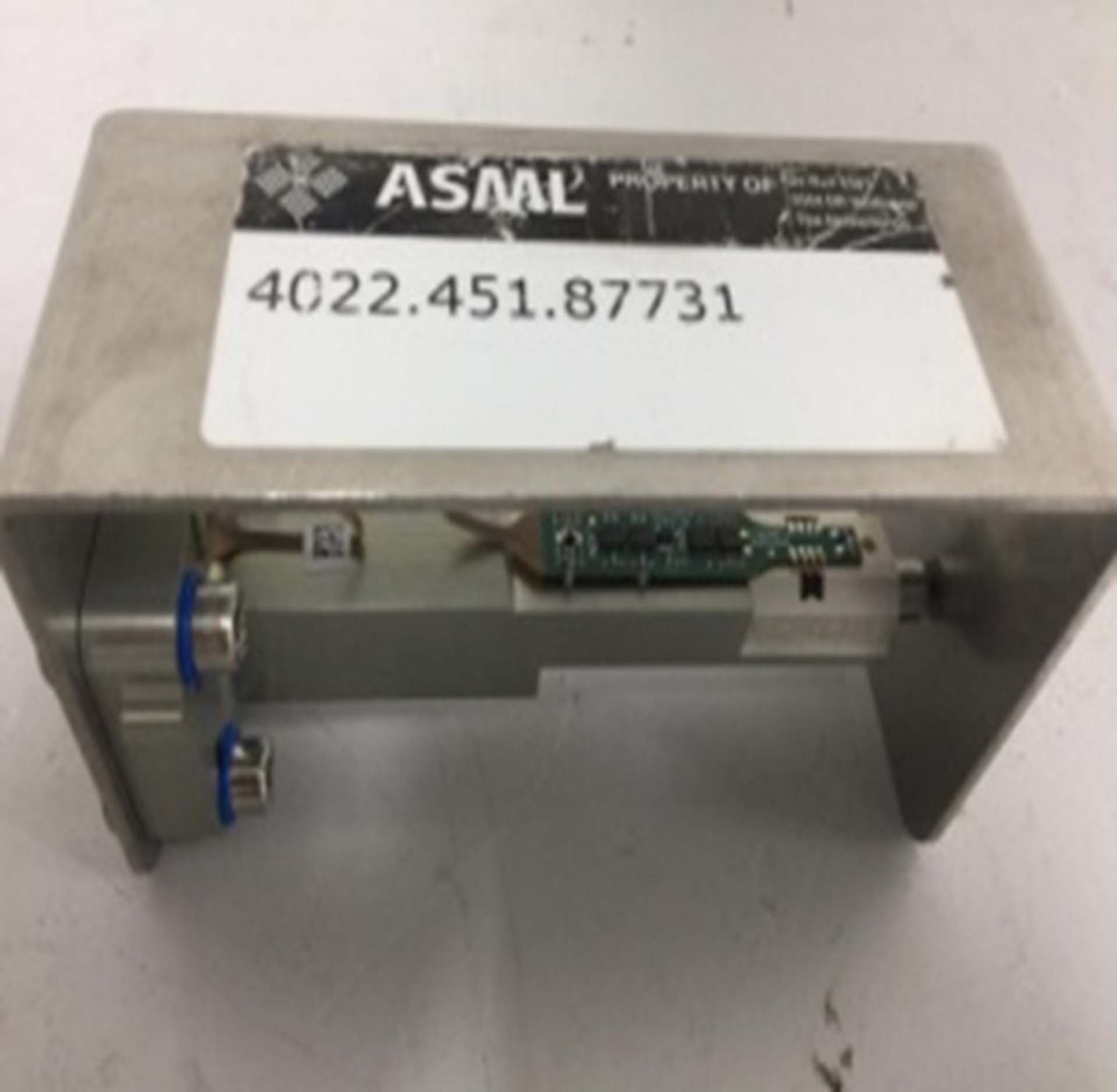 Photo Used ASML Lot of spare parts For Sale