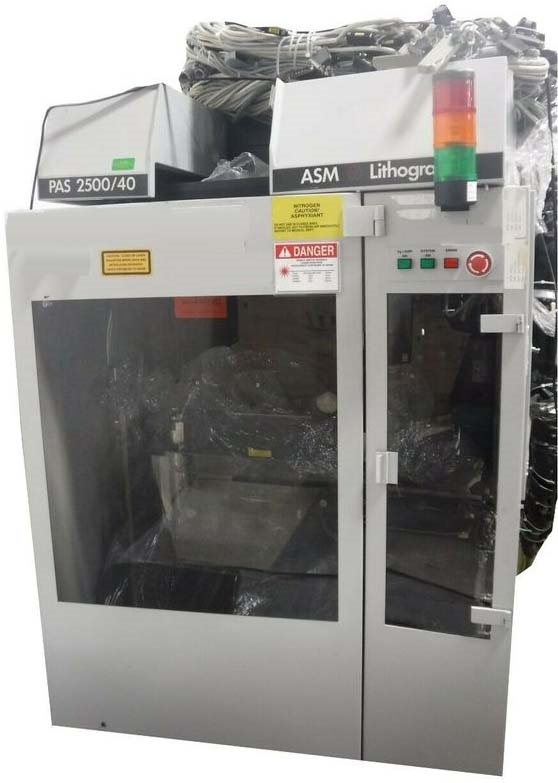 Photo Used ASML PAS 2500 / 40 For Sale