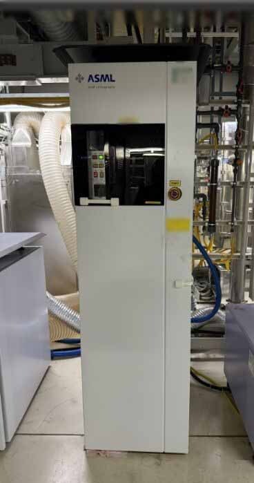 Foto Verwendet ASML PAS 5500 / 700B Zum Verkauf
