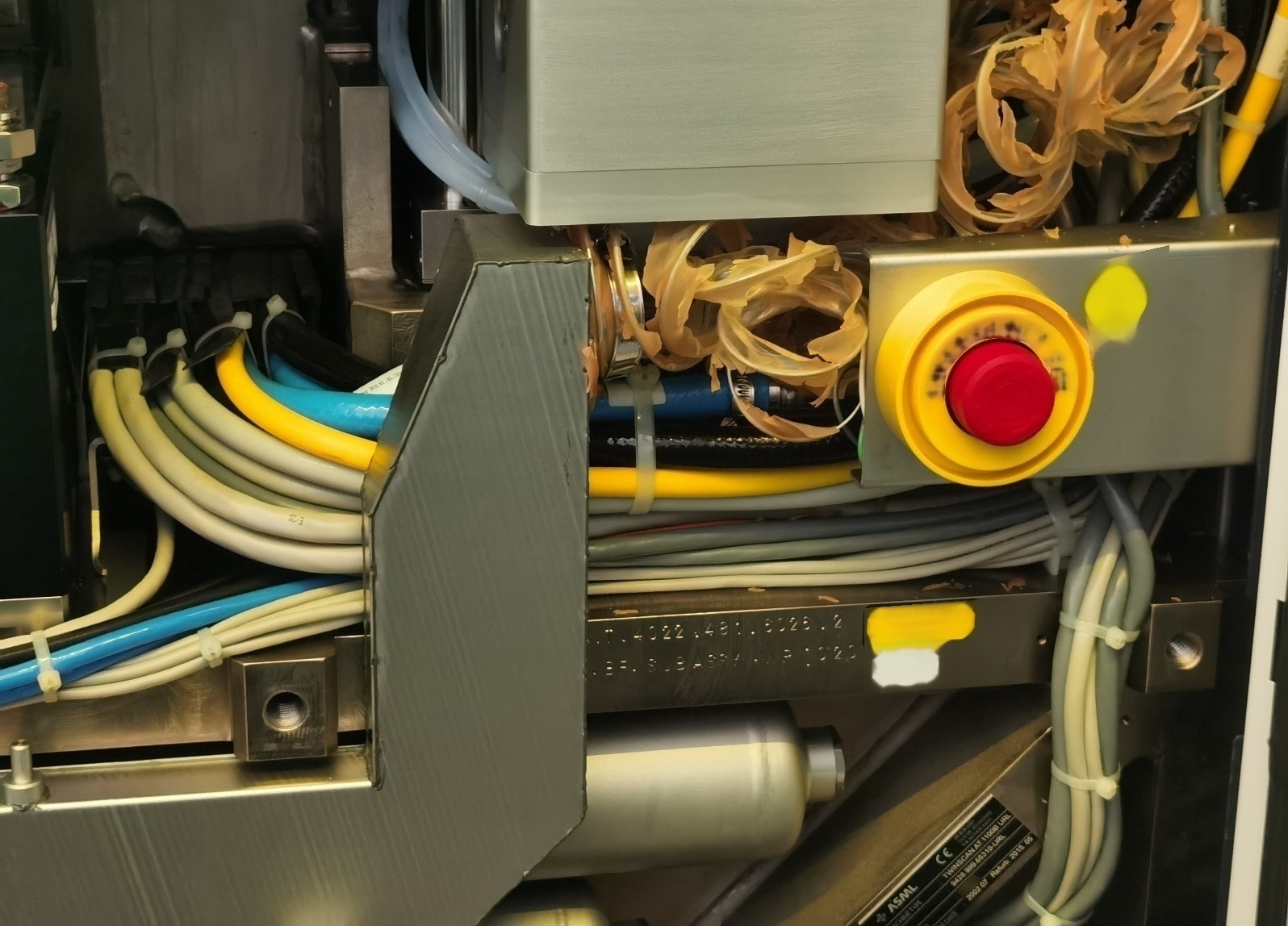 Photo Used ASML Twinscan AT 1100B For Sale