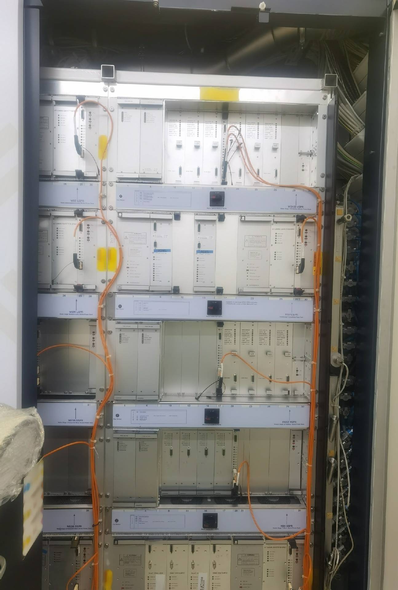 Photo Used ASML Twinscan AT 1100B For Sale