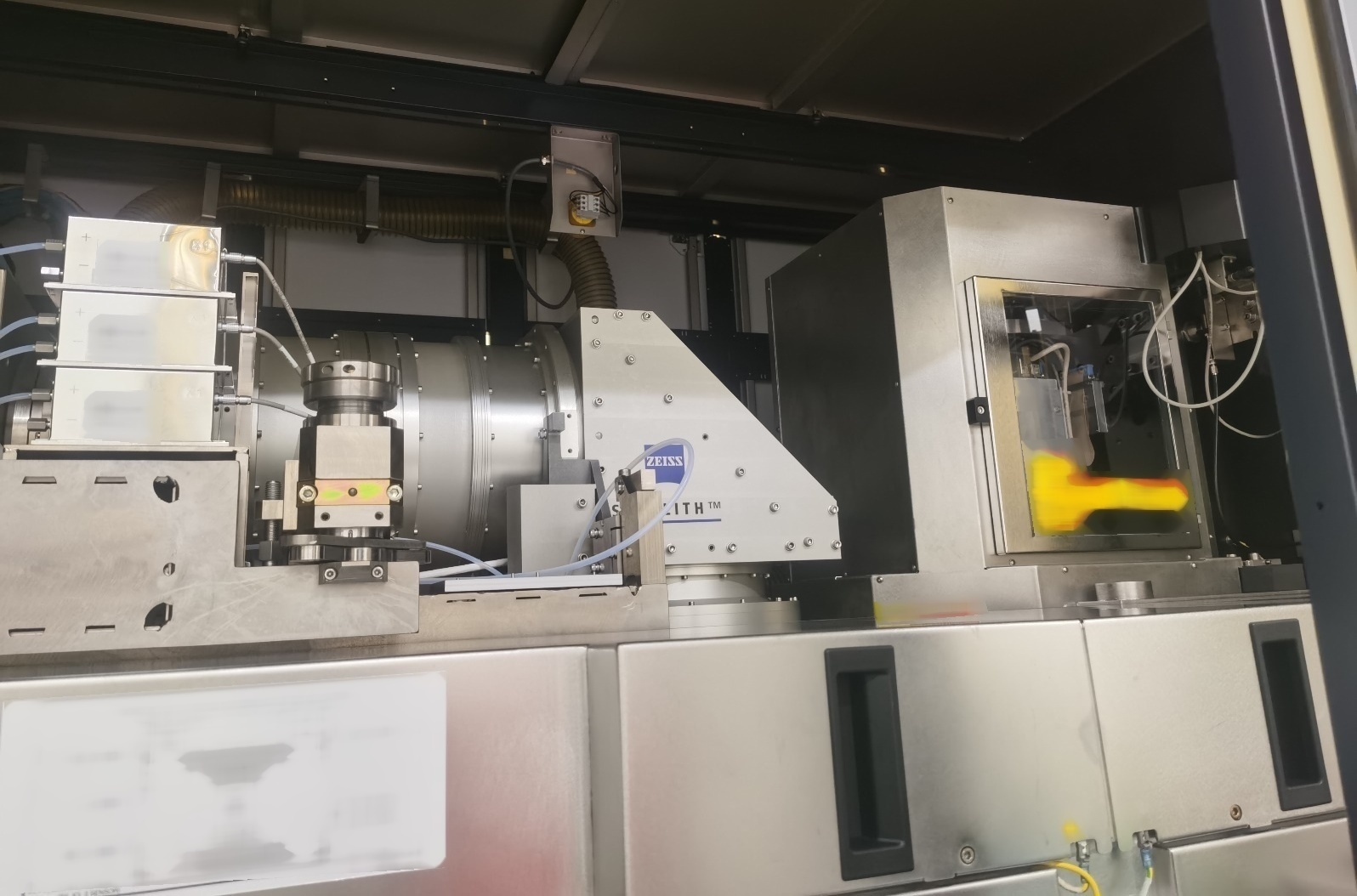 Photo Used ASML Twinscan AT 1100B For Sale