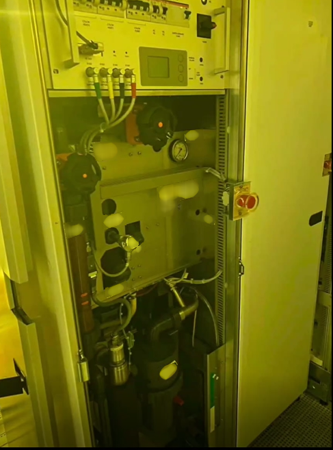 Foto Verwendet ASML Twinscan AT 1100B Zum Verkauf