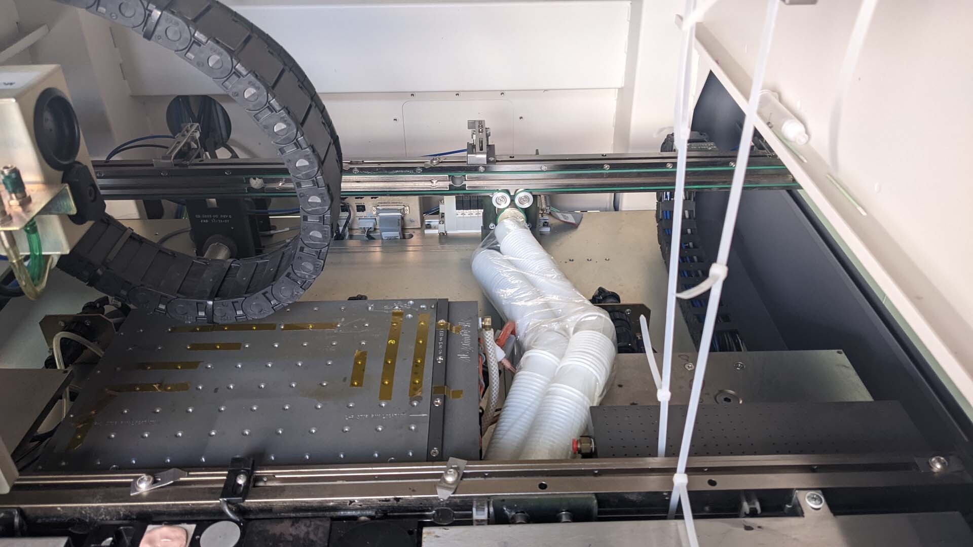 Foto Verwendet ASYMTEK X-1010 Zum Verkauf