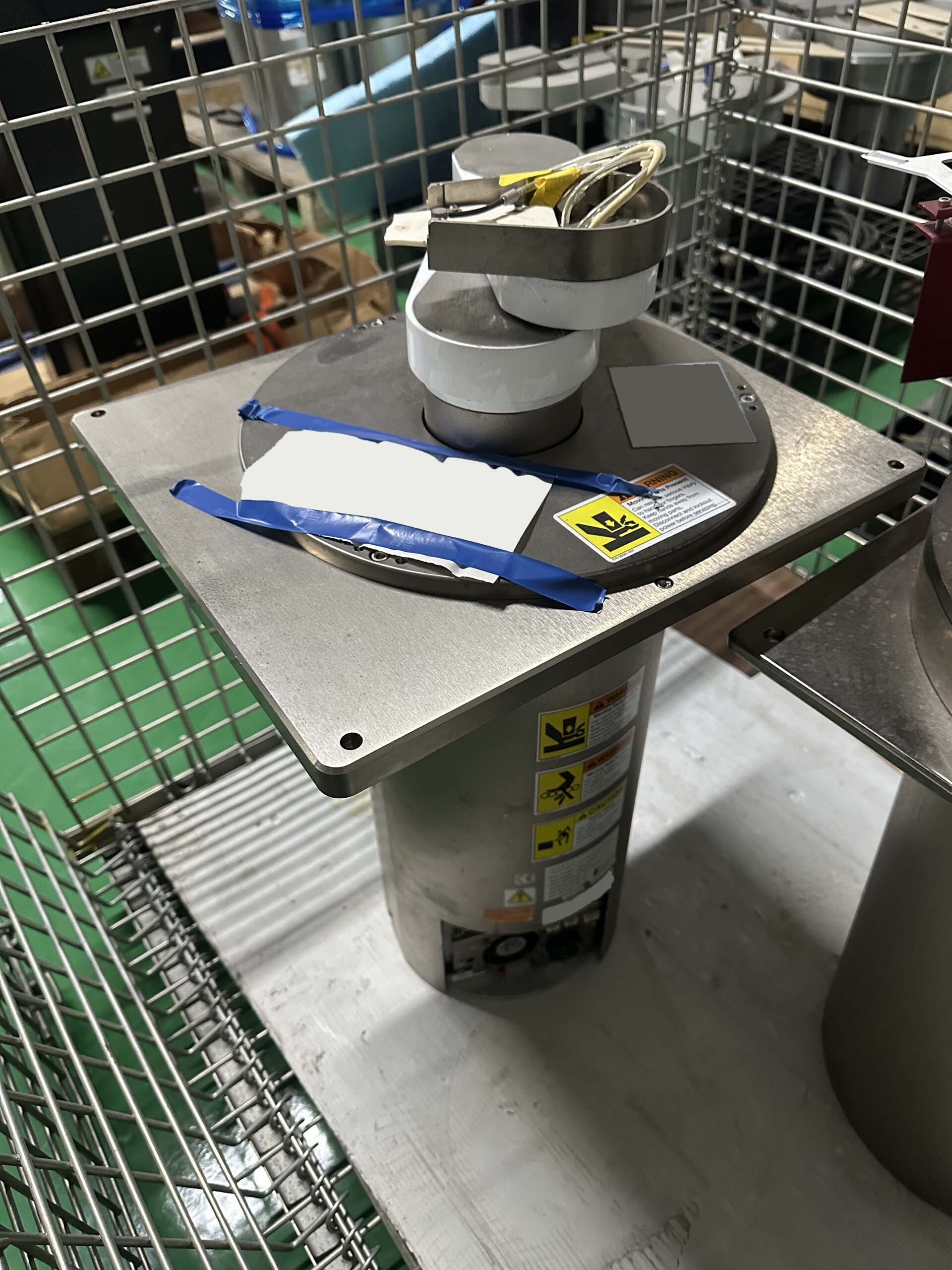 Photo Used ASYST Axys 21 For Sale