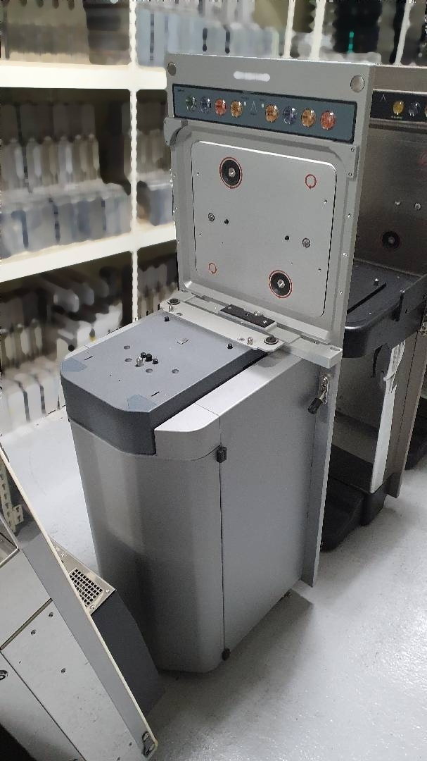 Photo Used ASYST IsoPort For Sale