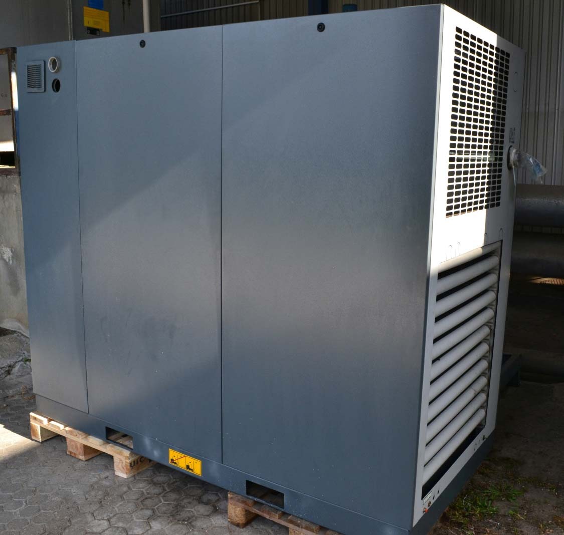 圖為 已使用的 ATLAS COPCO GA90 待售